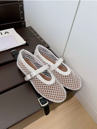 UA ALAÏA BALLET FLATS IN FISHNET