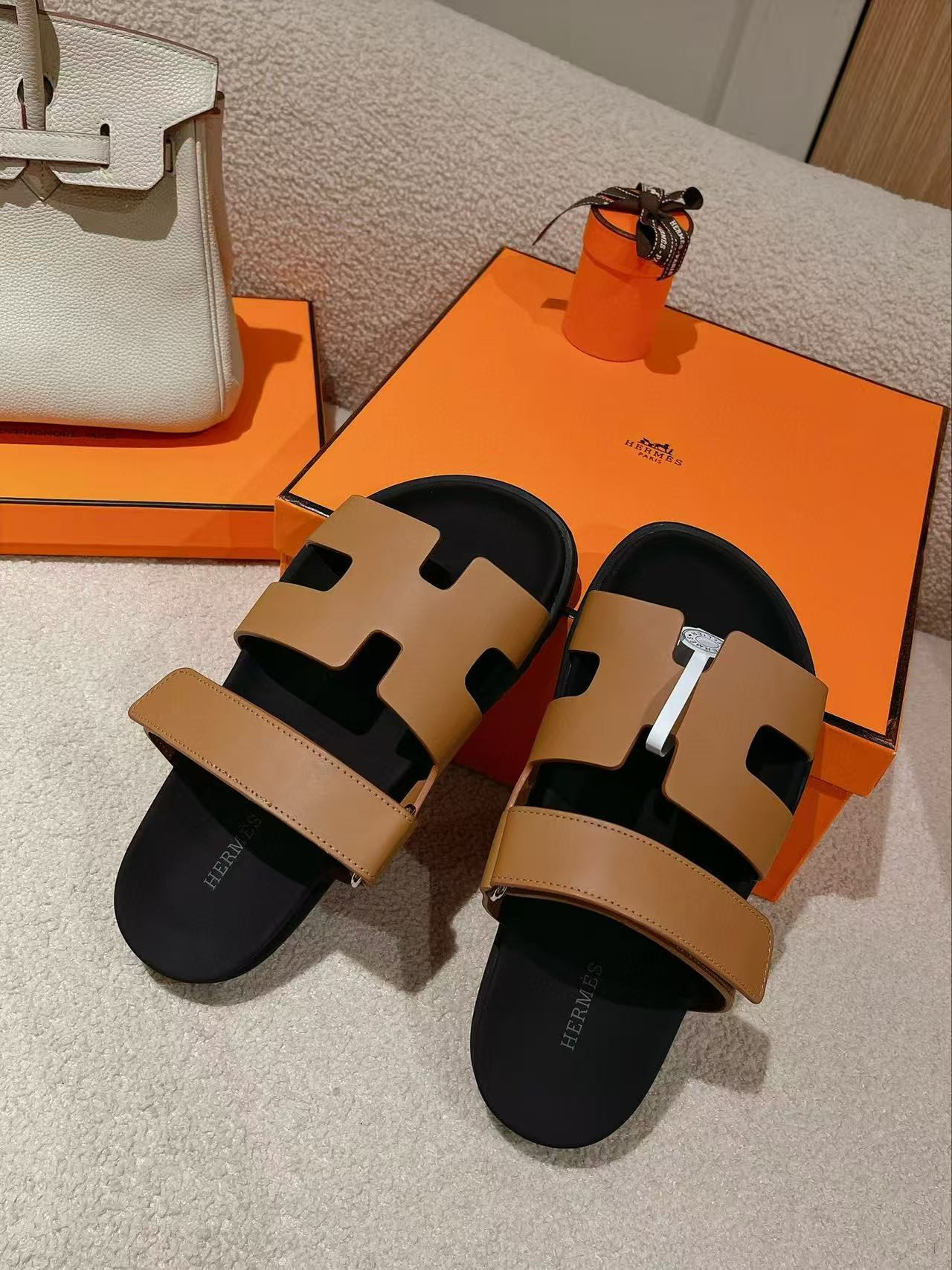 UA Hermès Chypre Sandal