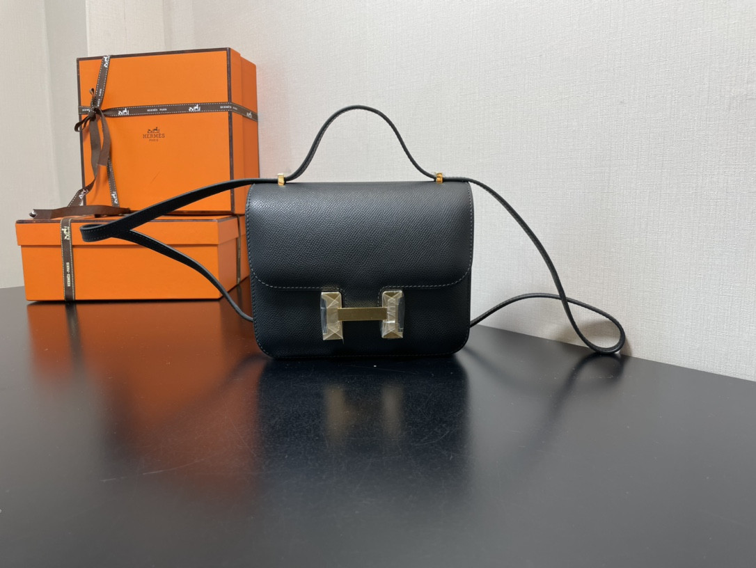 Hermès Constance 19 Epsom Gold Hardware 7.25"  x 6.25"  x 2.25"