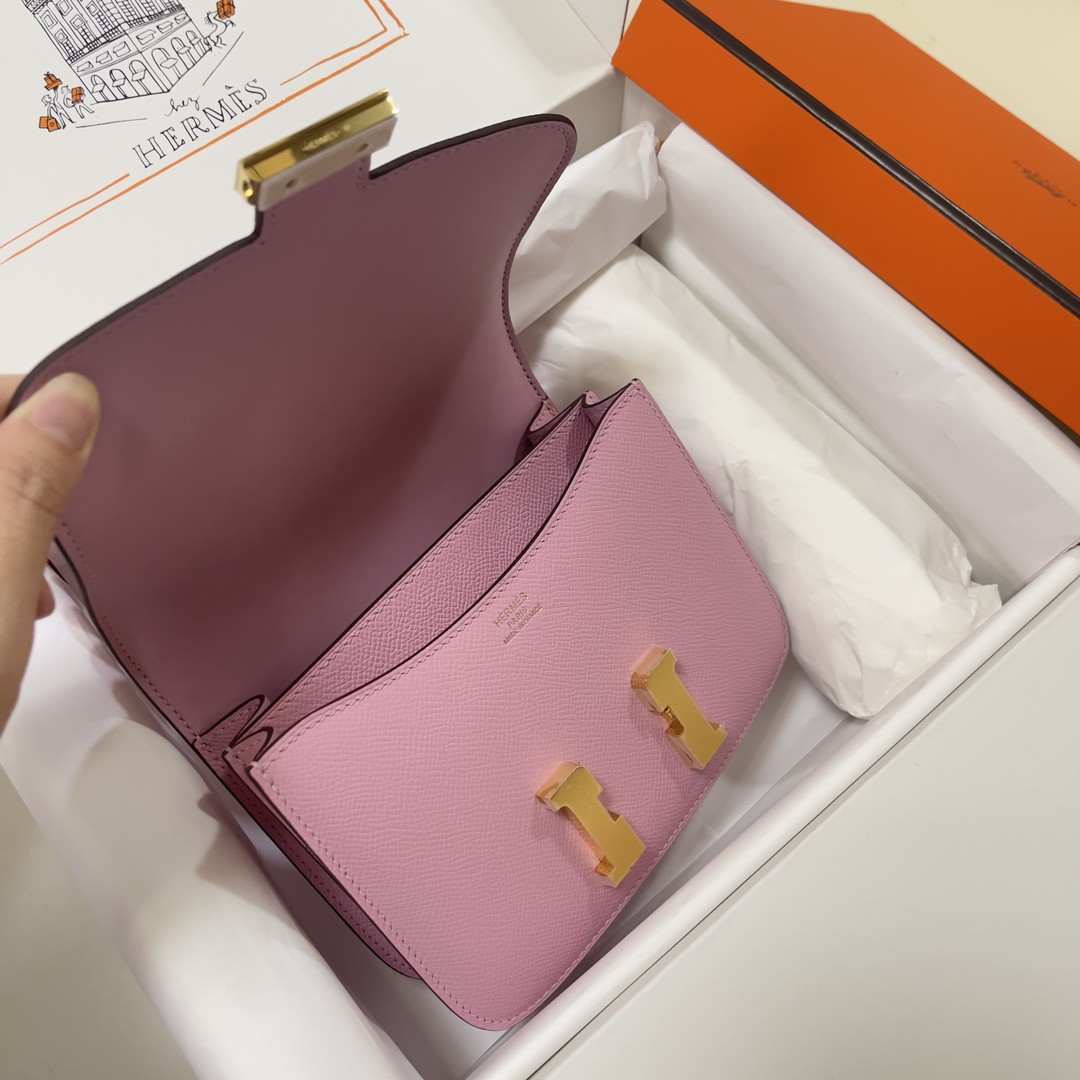 Hermès Constance 19 Epsom Gold Hardware 7.25" x 6.25" x 2.25"