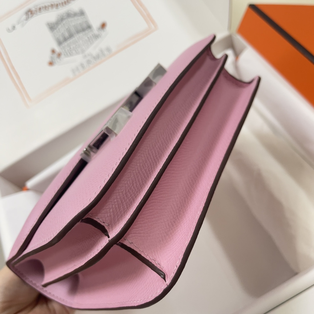 Hermès Constance 19 Epsom Silver Hardware 7.25" x 6.25" x 2.25"