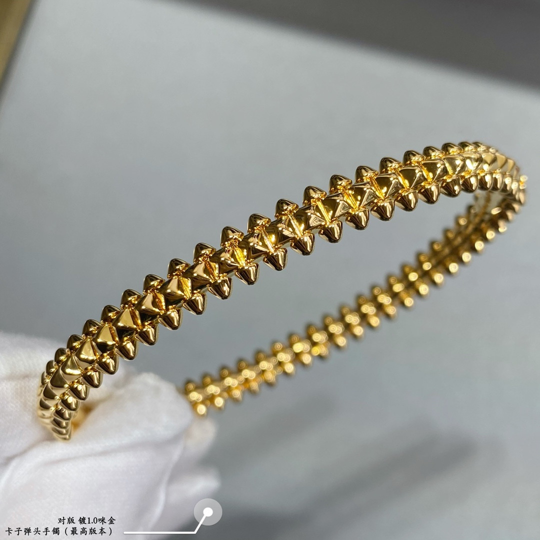 Ca*t*er bullet bracelet