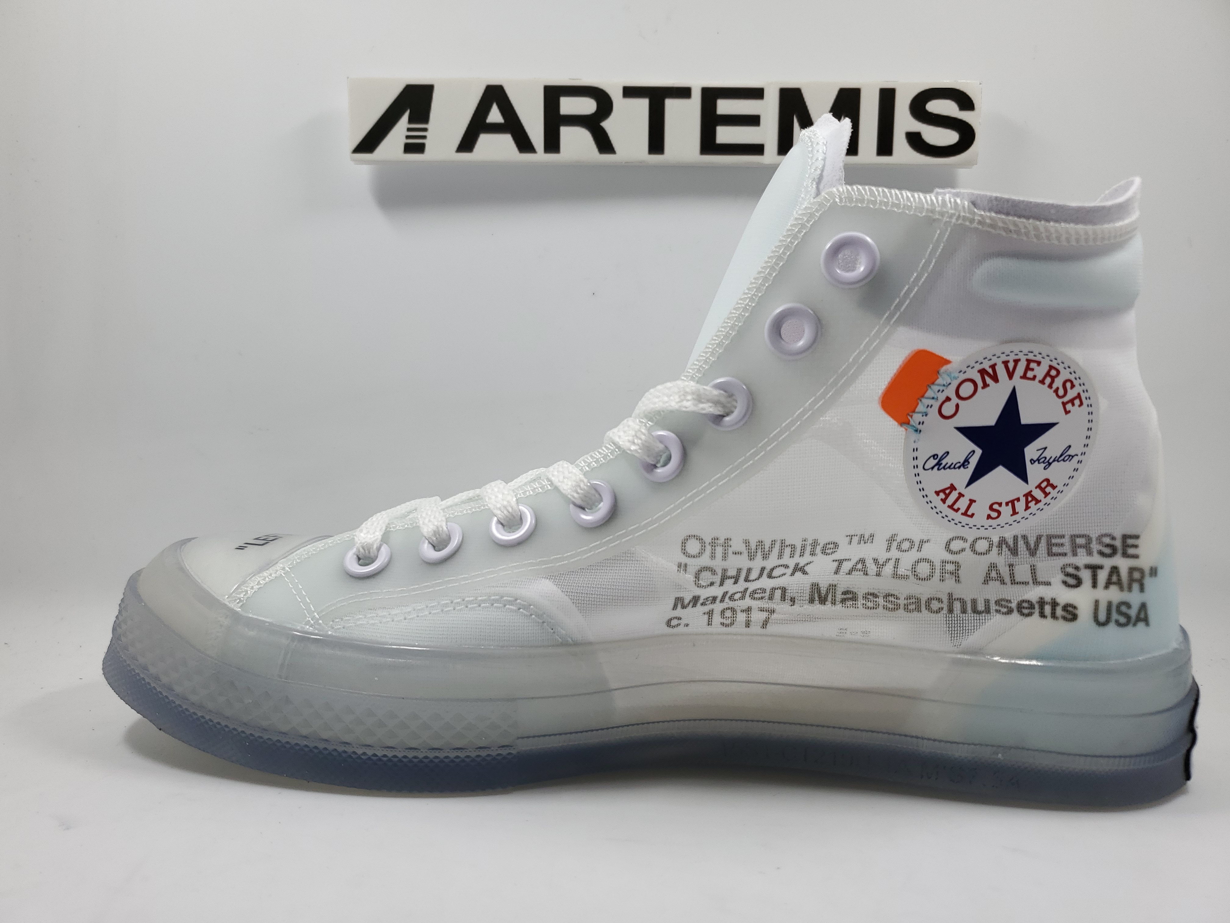 Converse Chuck Taylor All-Star Hi Off-White