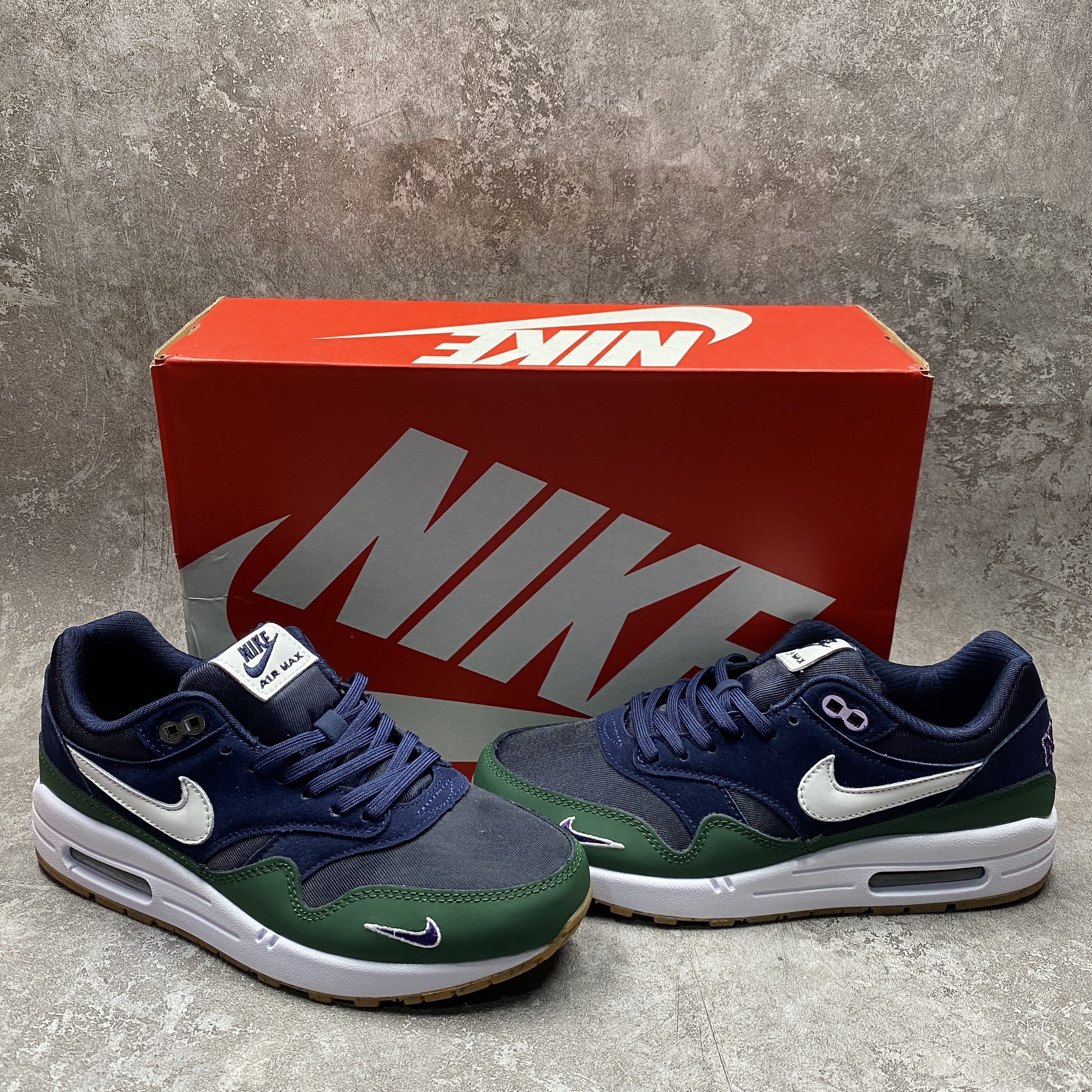 Nike Air Max 1 Obsidian Sneakers