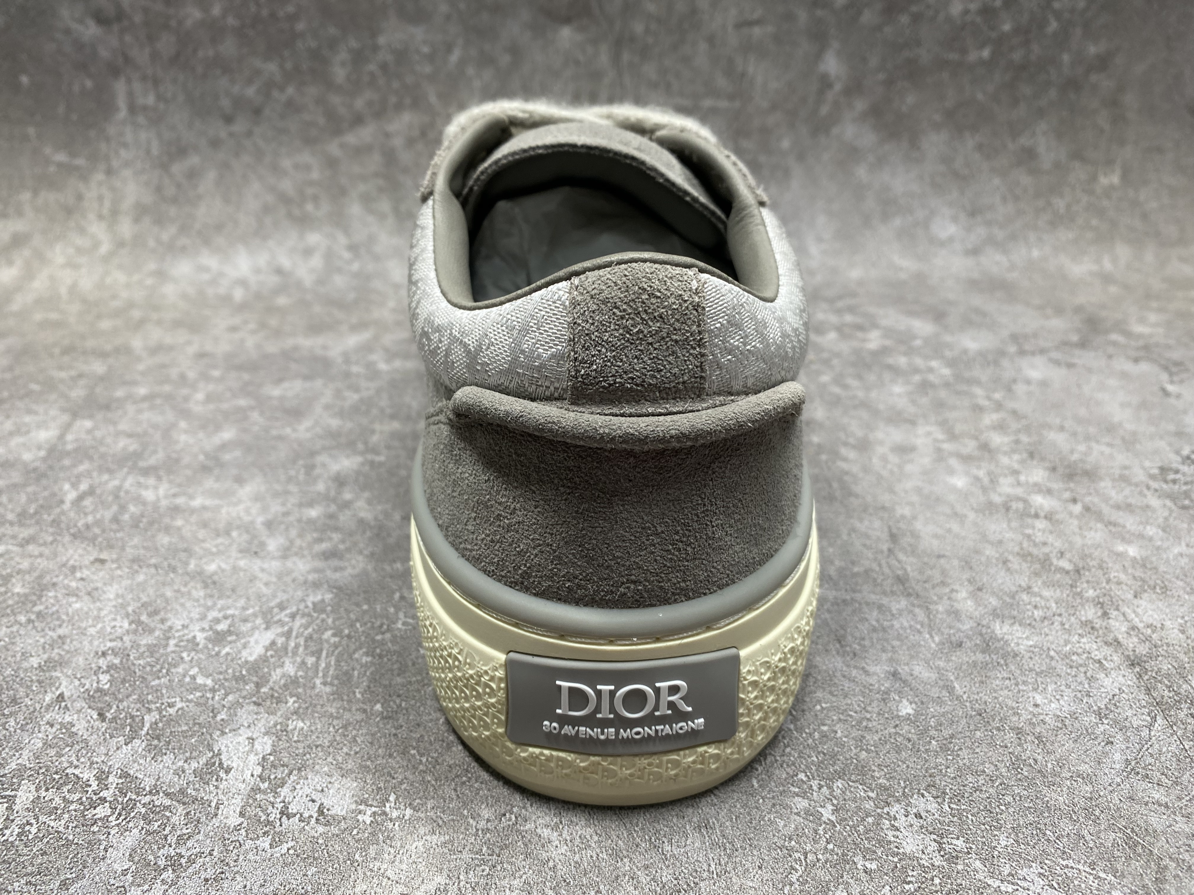 ua D*or b33 sneaker