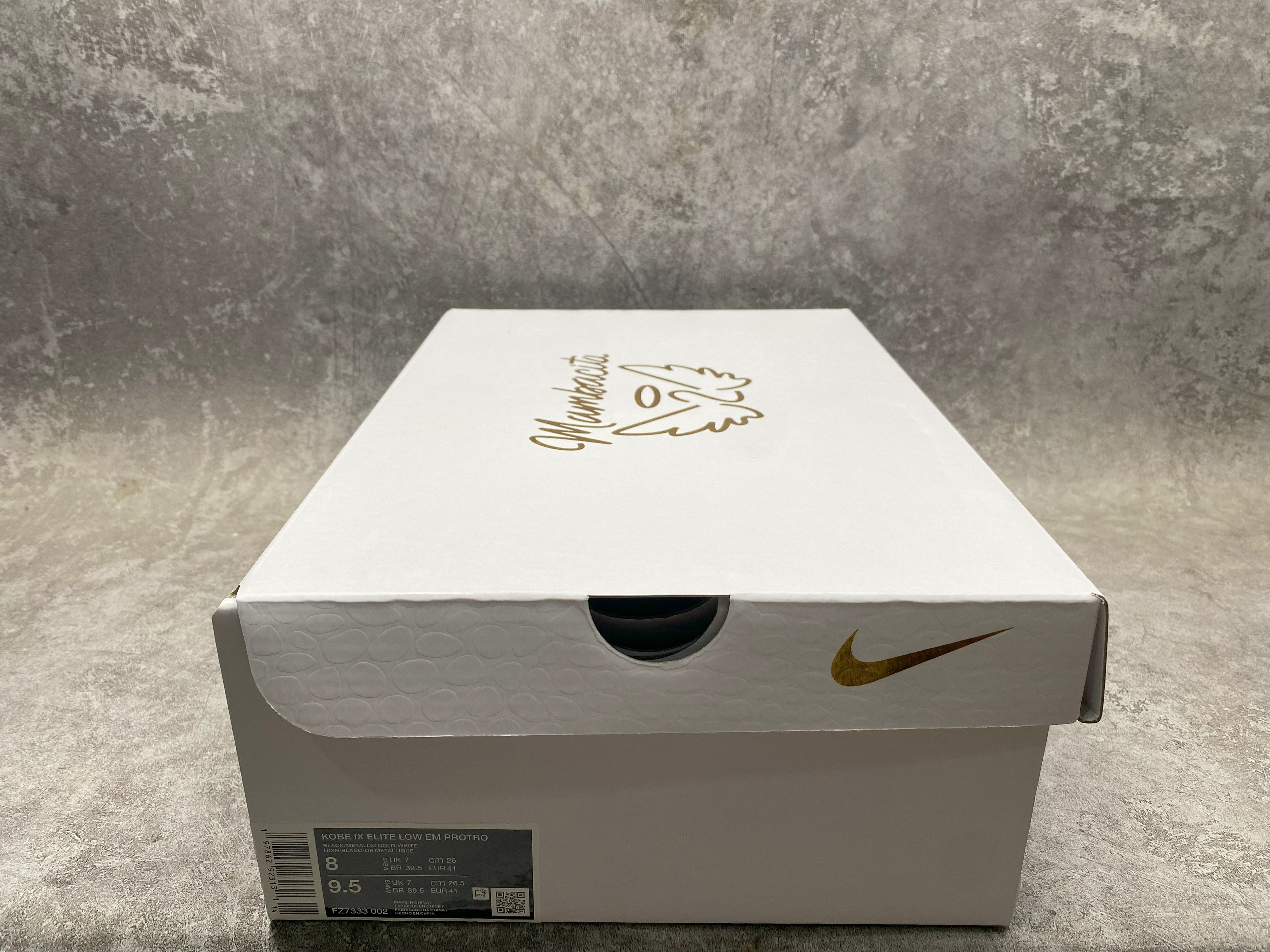 UA Nike Kobe 9 EM Low Protro