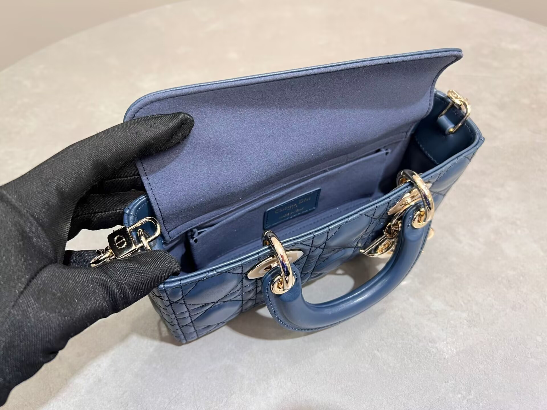 D*or samll d-joy bag 22.5 x 6 x 11.5cm