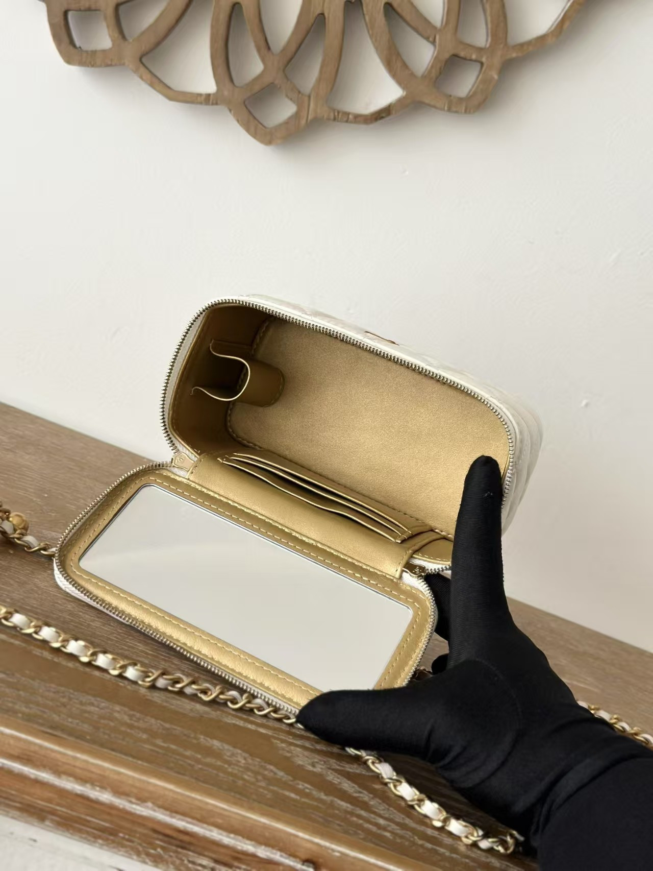 Ch*el clutch with chain 9.5x 17x 8cm