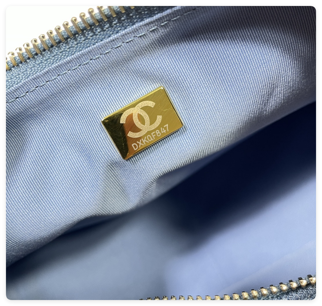 Ch*el cruise 2024/25 large hobo bag washed denim & gold-tone metal blue  22x 31x 15cm