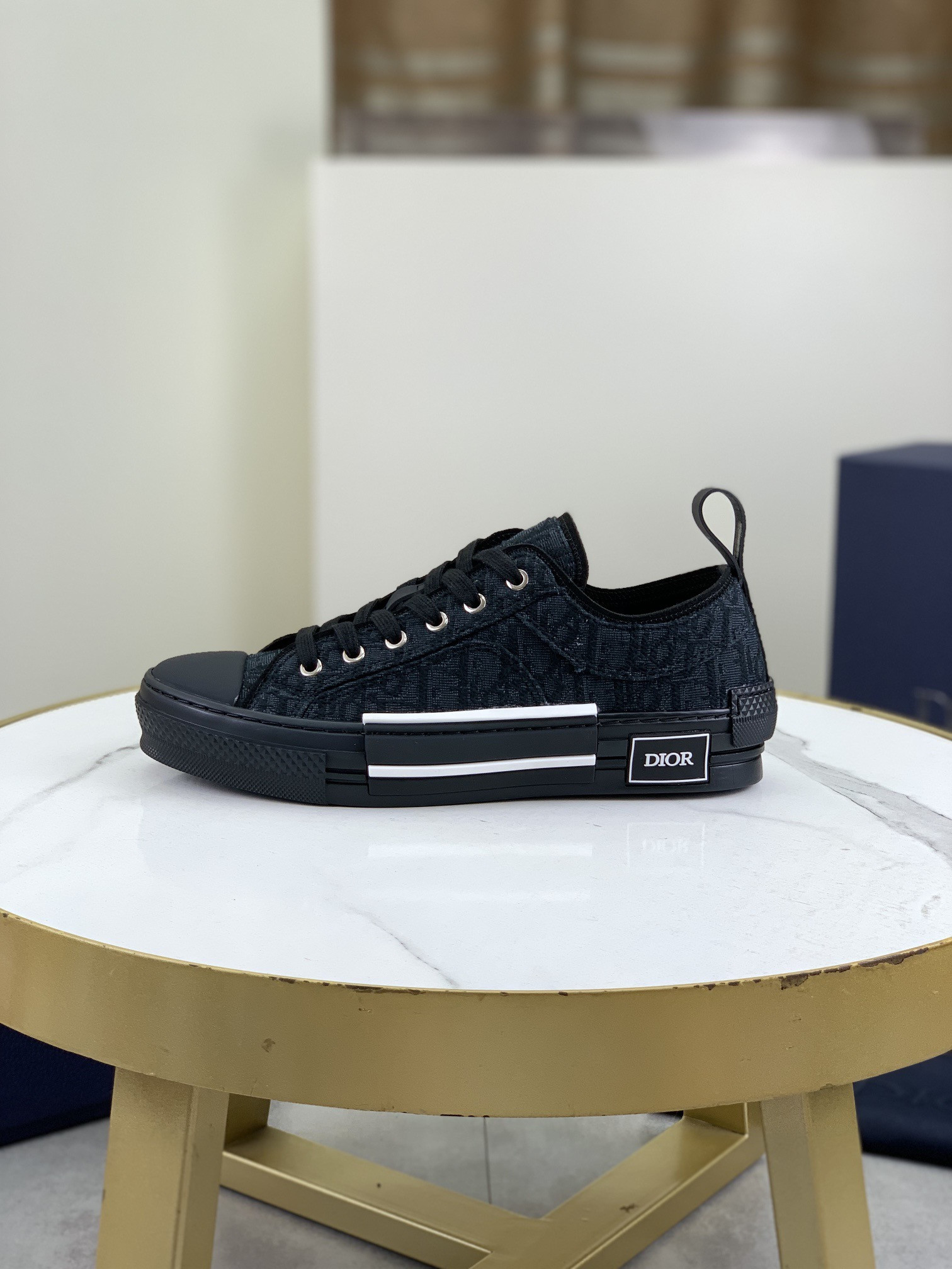 ua D*or b23 league low-top sneaker