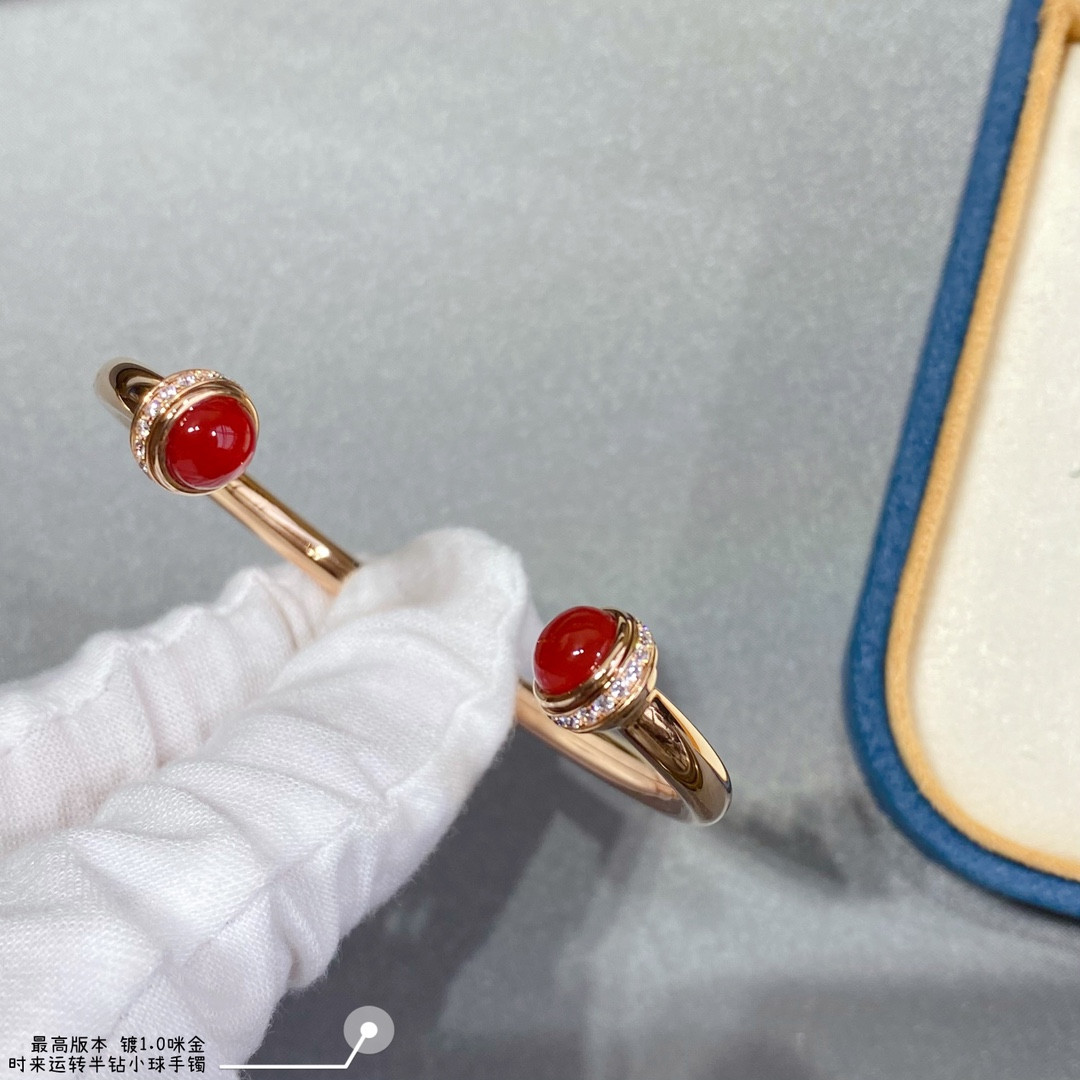 piaget half-Di*m*nd rotating ball bracelet