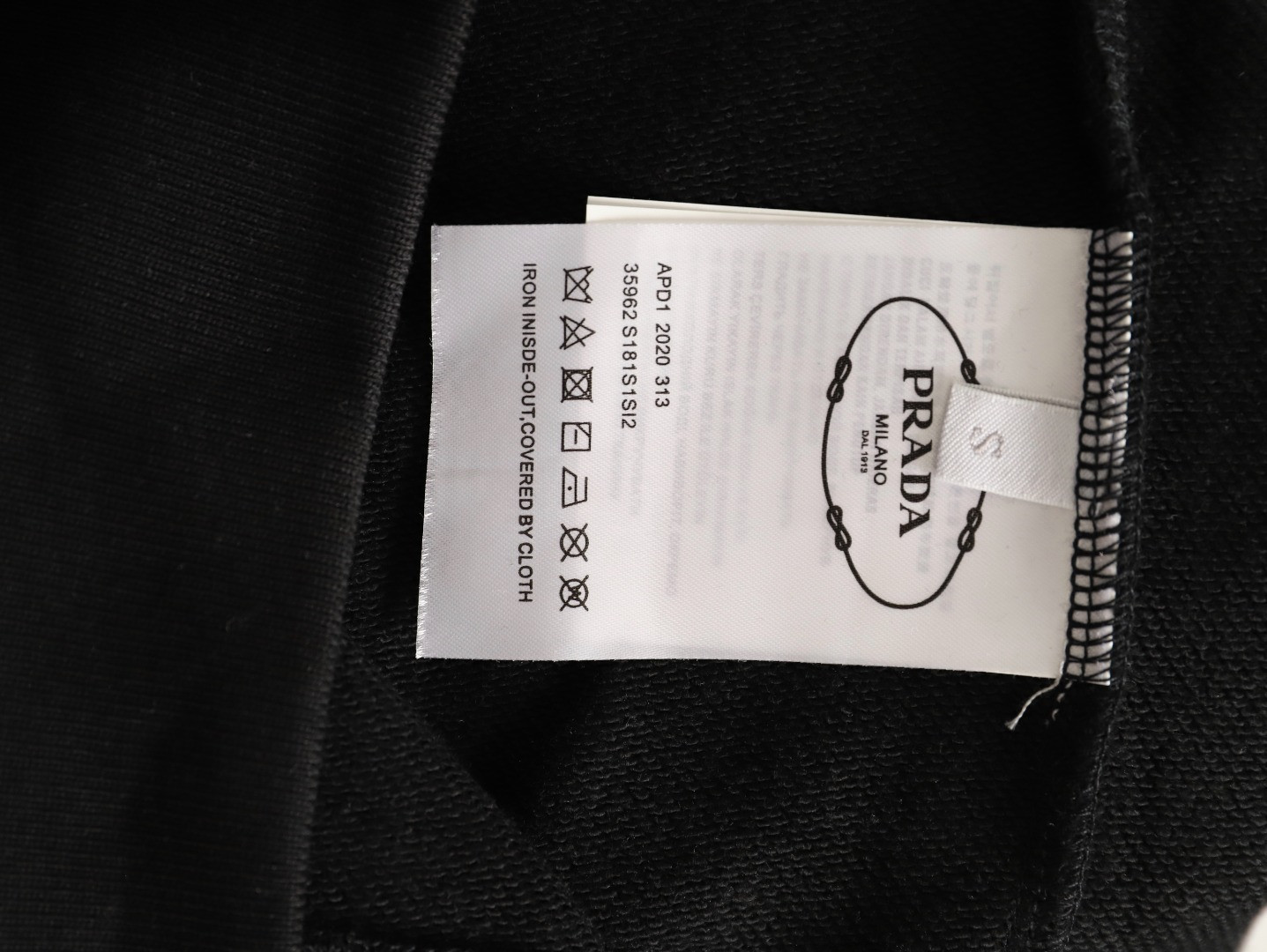 Pra*a 25fw hoodies