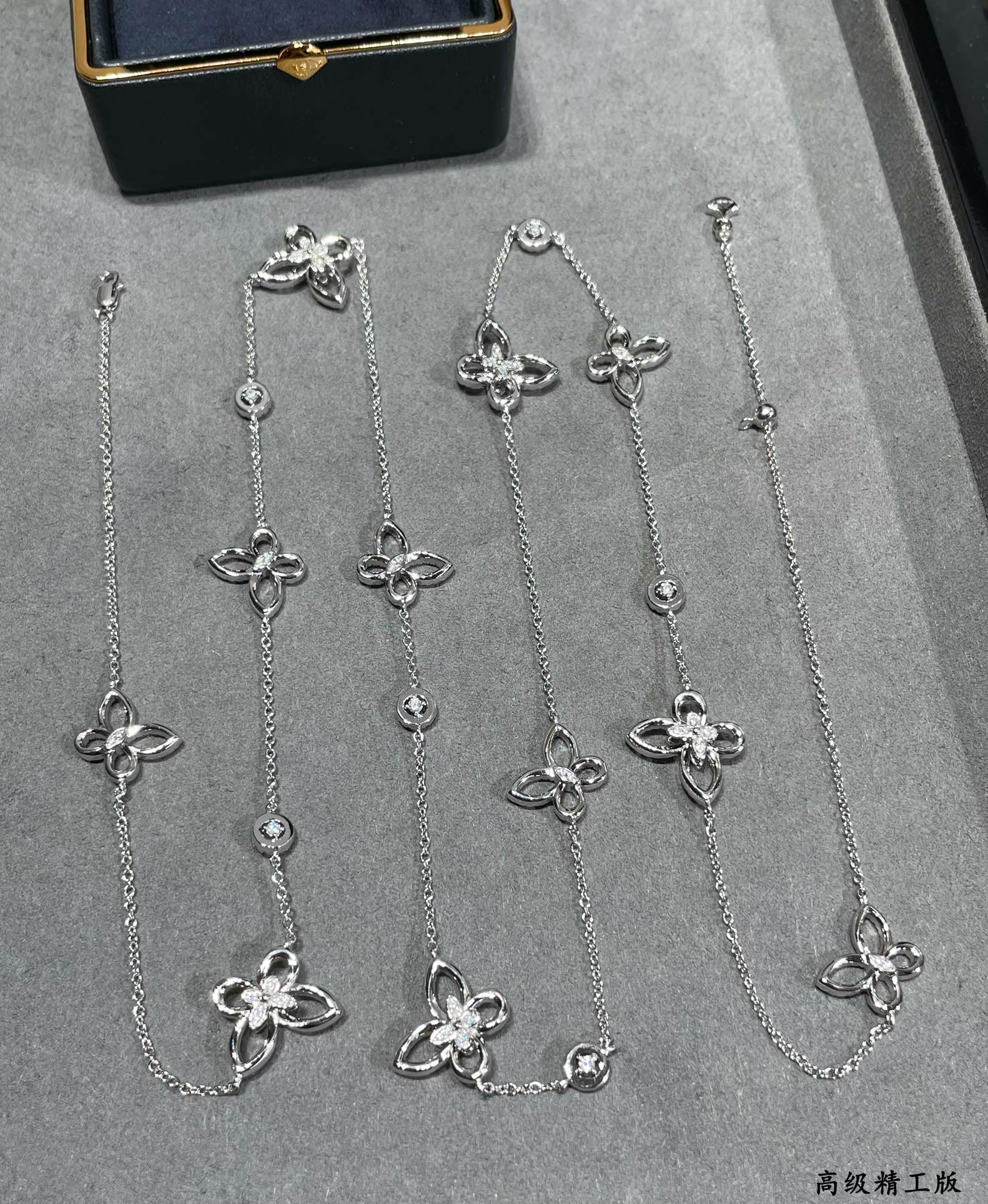 Graff Eleven butterflies Necklace 90cm