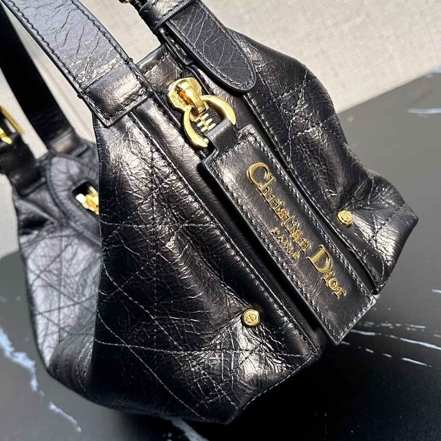D*or small d-journey bag in crinkled calfskin 25.5 x 14.5 x 14 cm