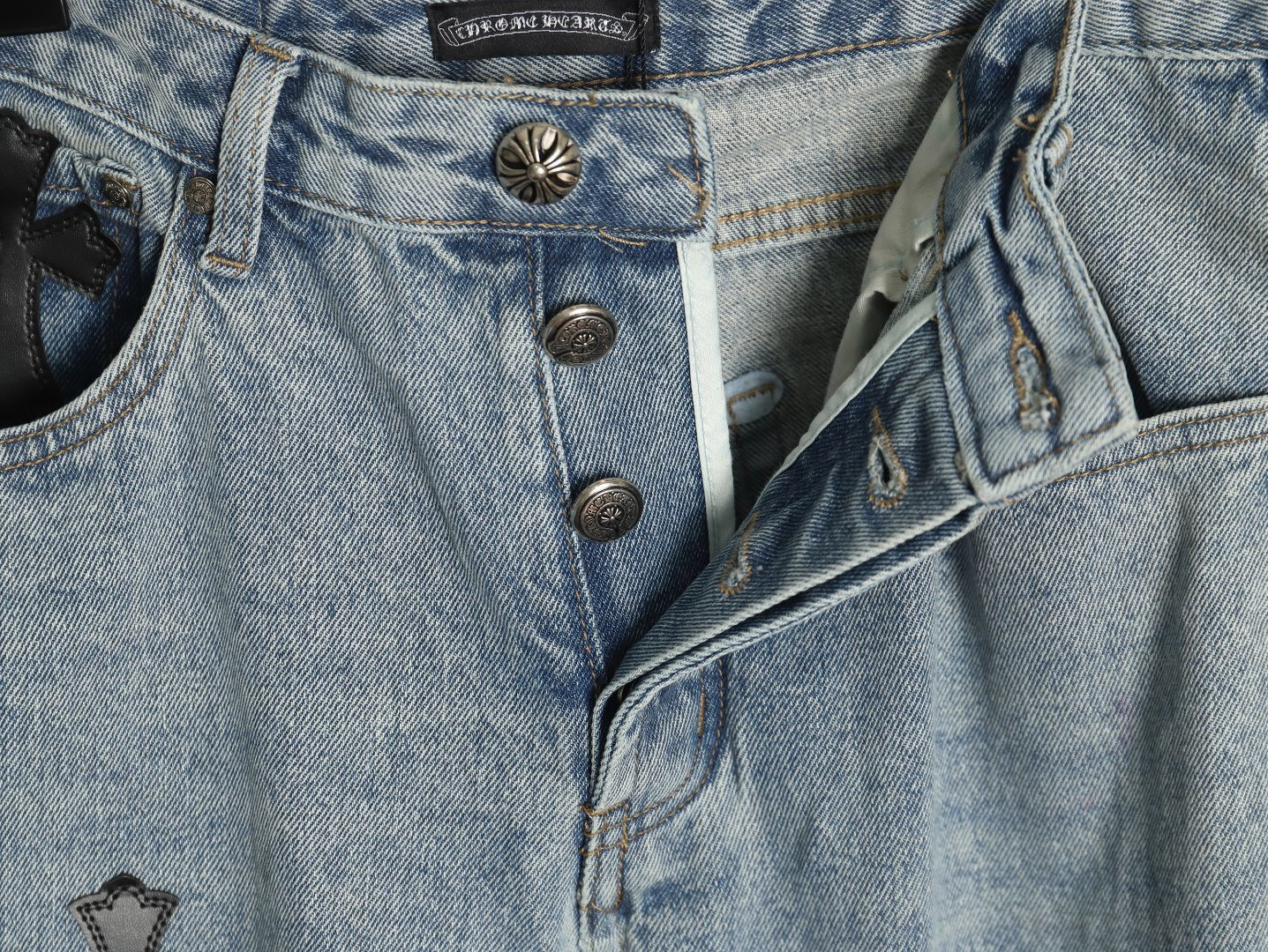 Ch**me He**ts jeans