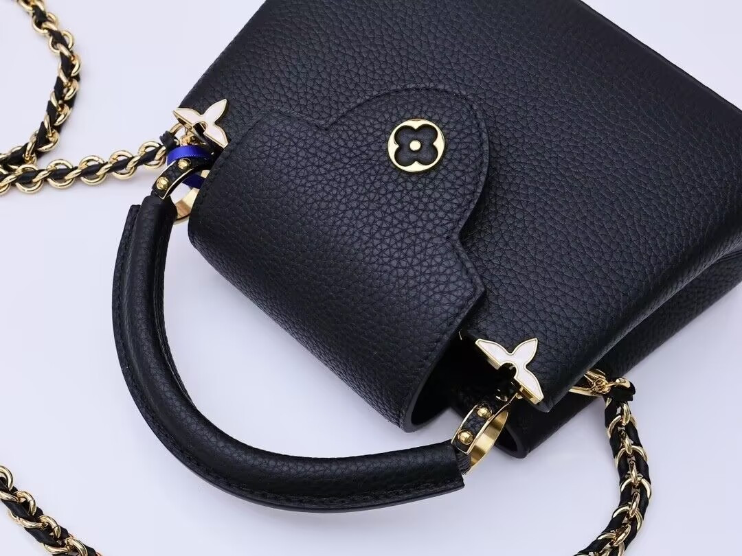 LV Capucines Mini with Chain M10167 21x14x8cm