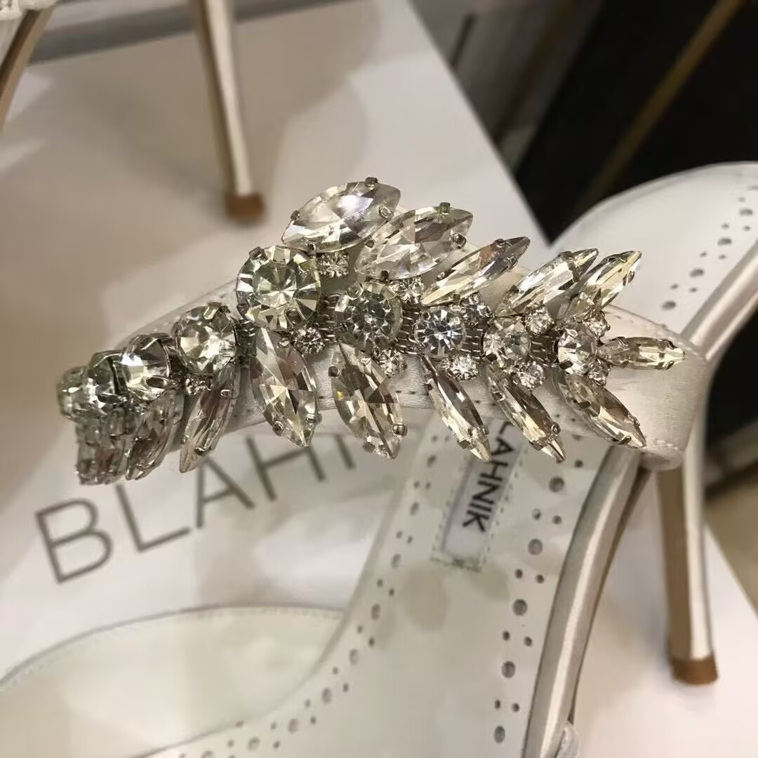 UA MANOLO BLAHNIK Shoes