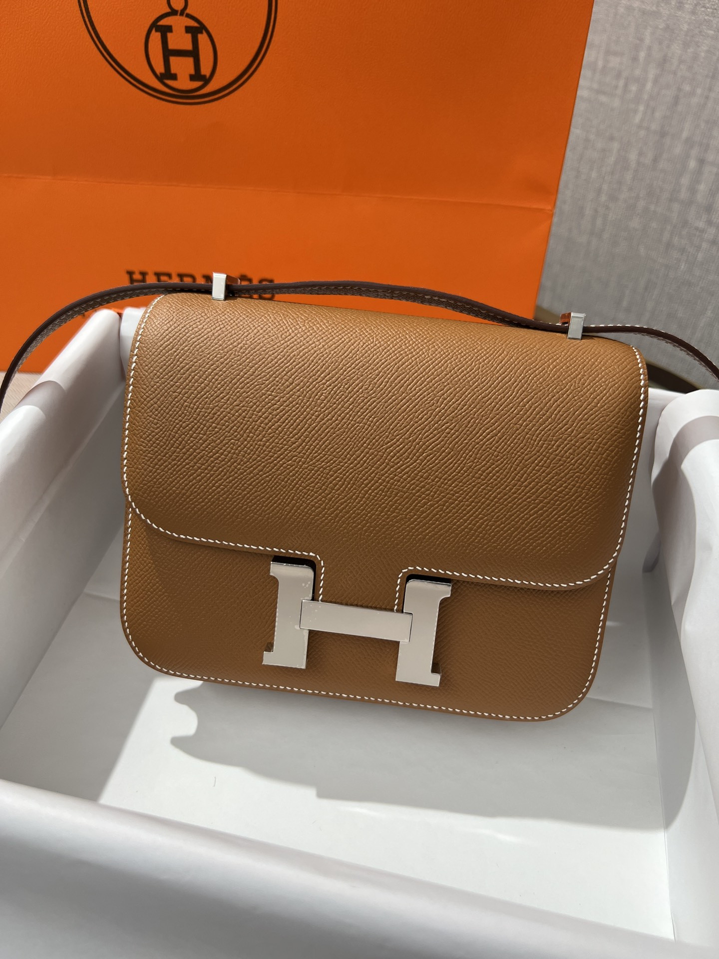 H**mes constance 24 epsom leather silver hardware 9.4"x5.9"x3"