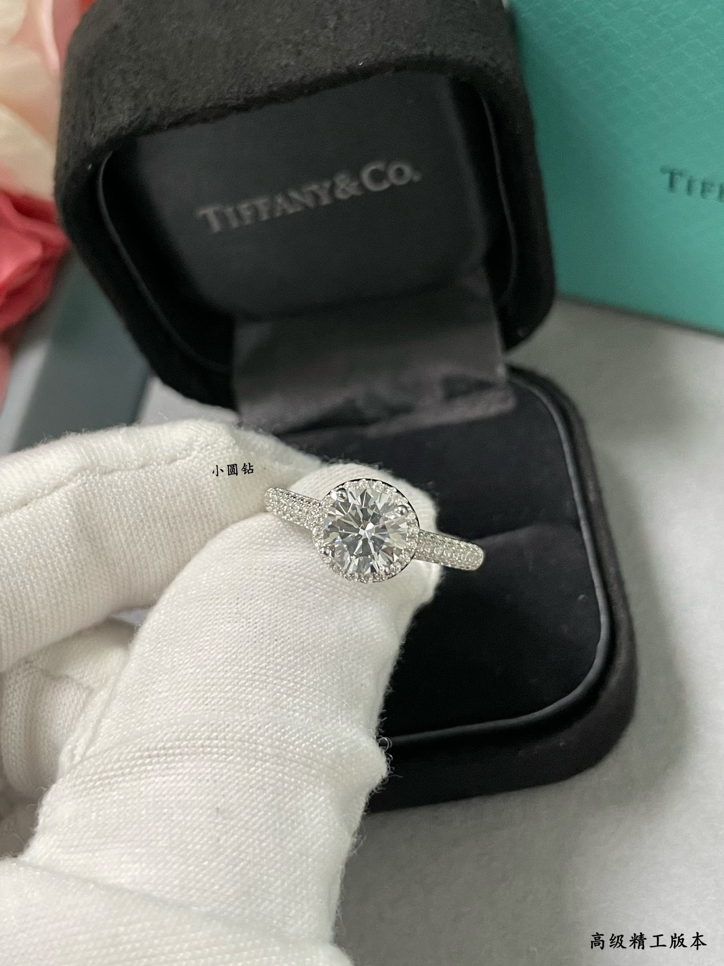t*f*ny & co. petite solitaire round Di*m*nd ring ag925
