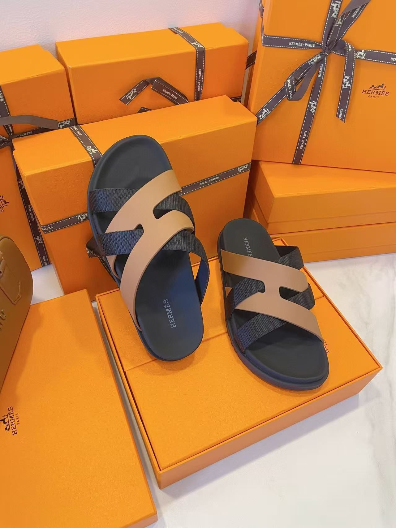 UA Hermès Kazimir Sandal