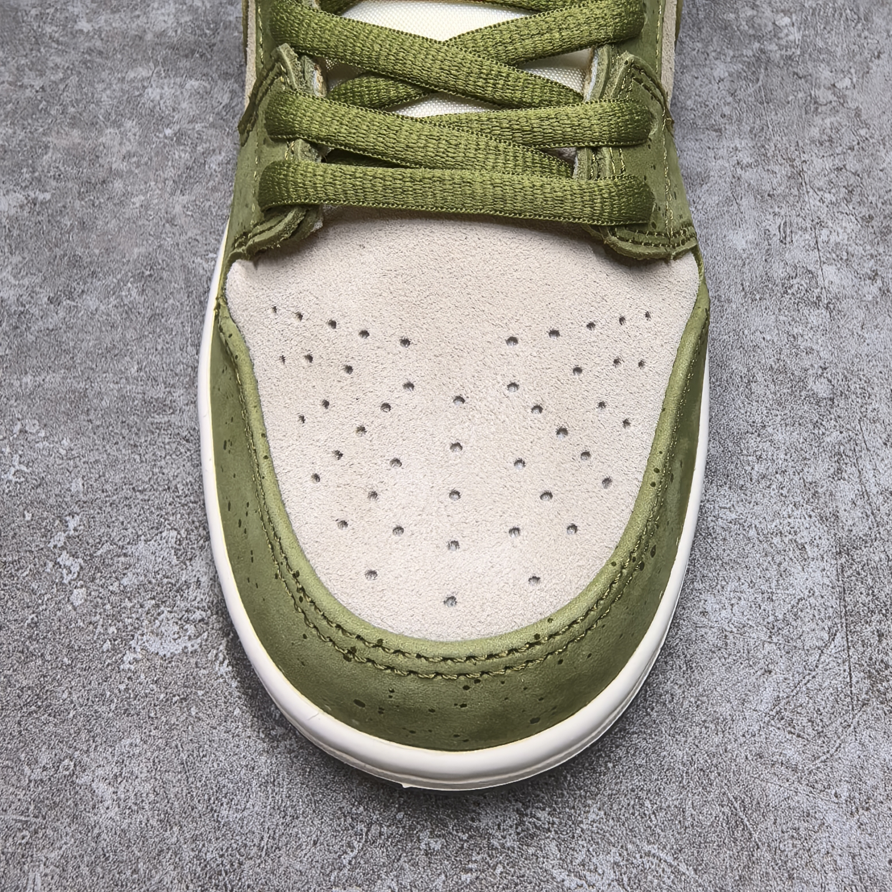 UA Nike SB Dunk Low