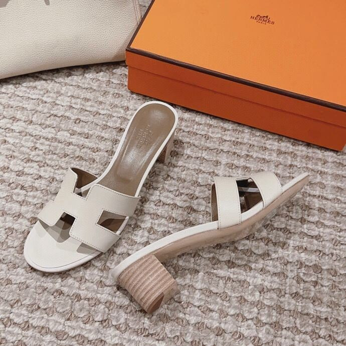 UA Hermès Oasis sandal