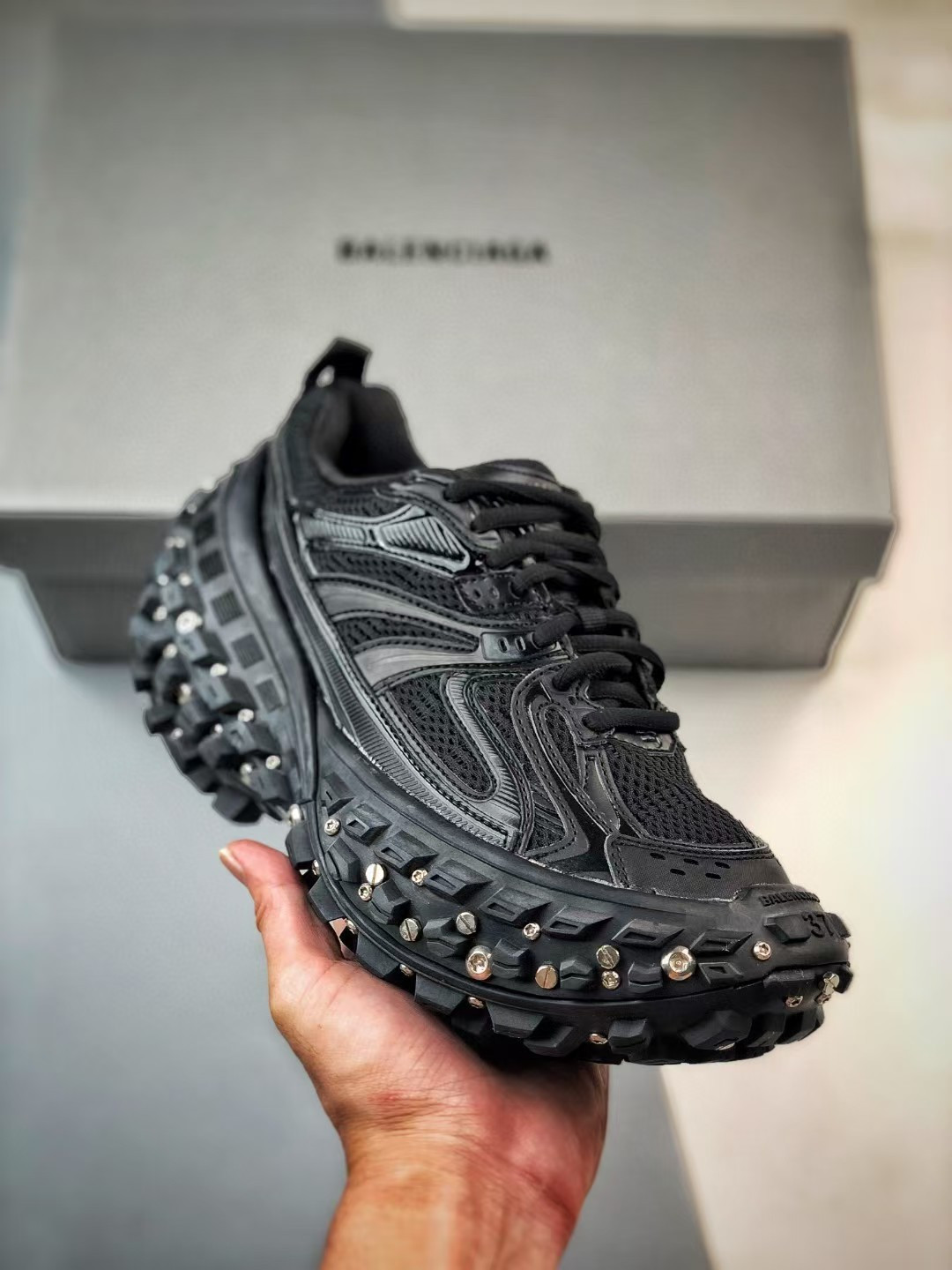 UA Balenciga Bouncer
