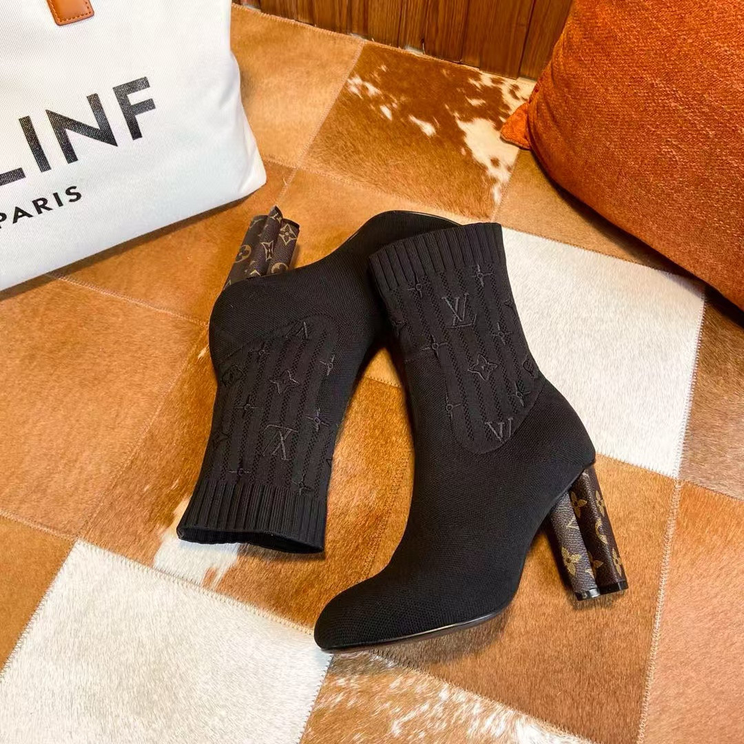 UA LV Silhouette Ankle Boot