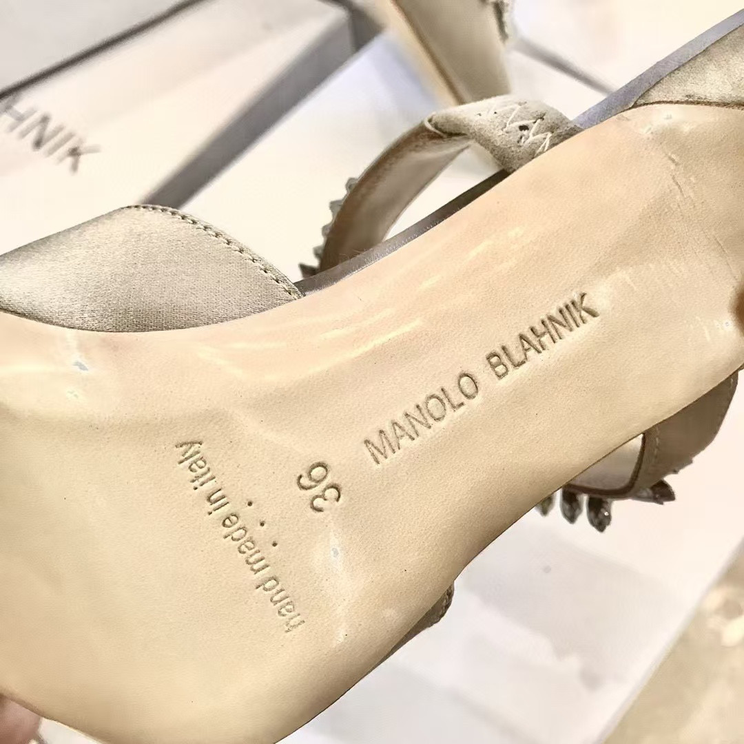 UA MANOLO BLAHNIK Shoes