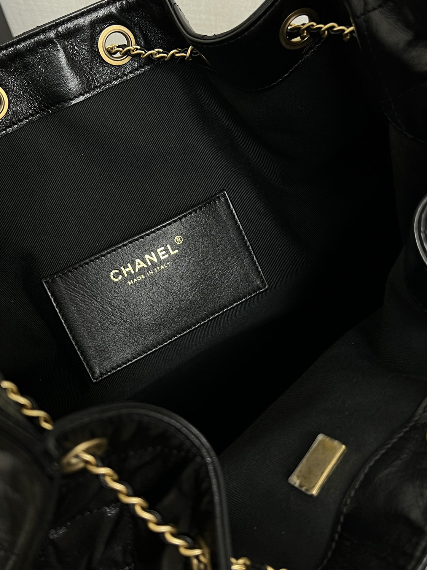 Ch*el 25c bucket bag 40x30x15cm