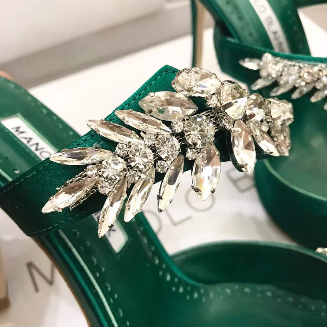 UA MANOLO BLAHNIK Shoes