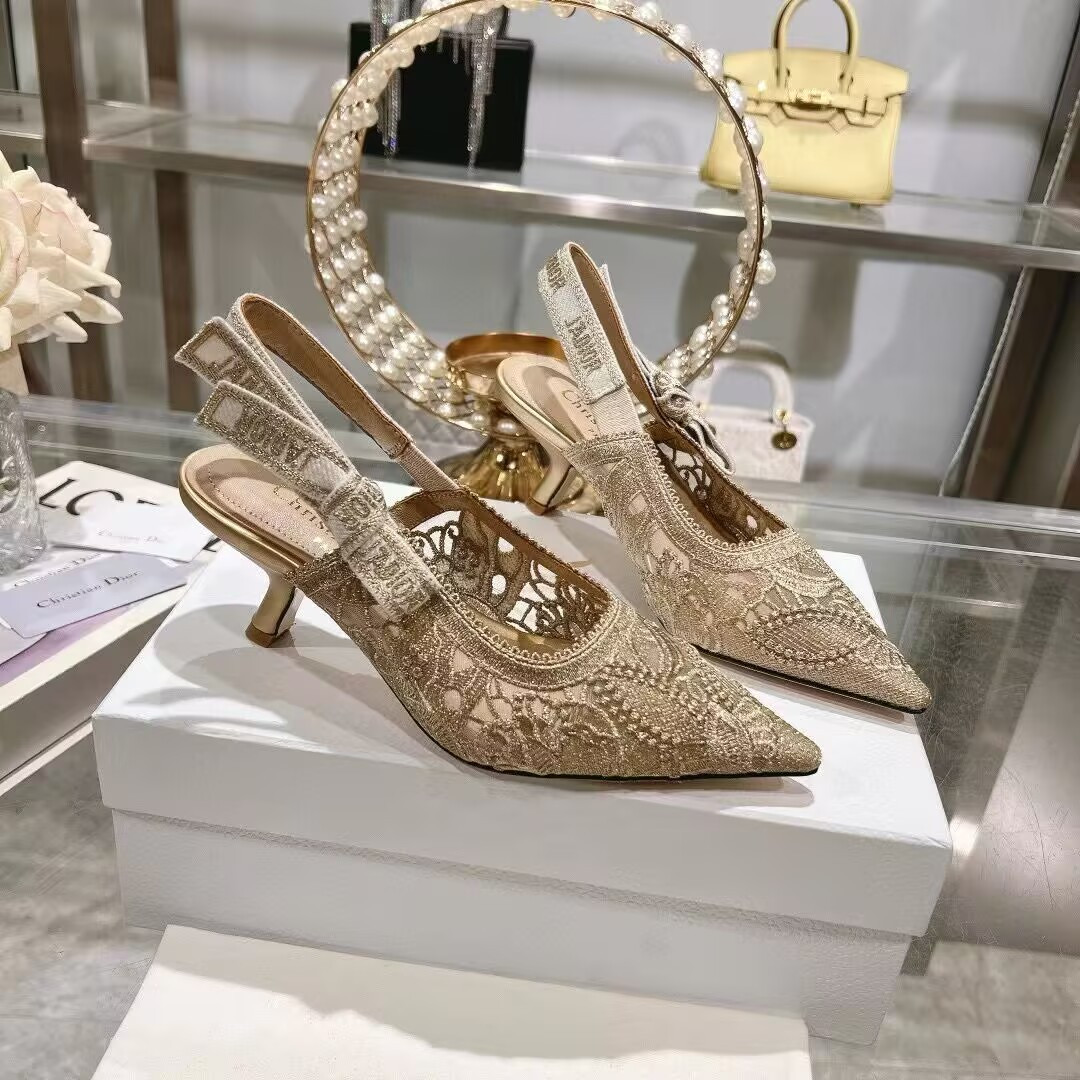 ua D*or j'aD*or slingback pump