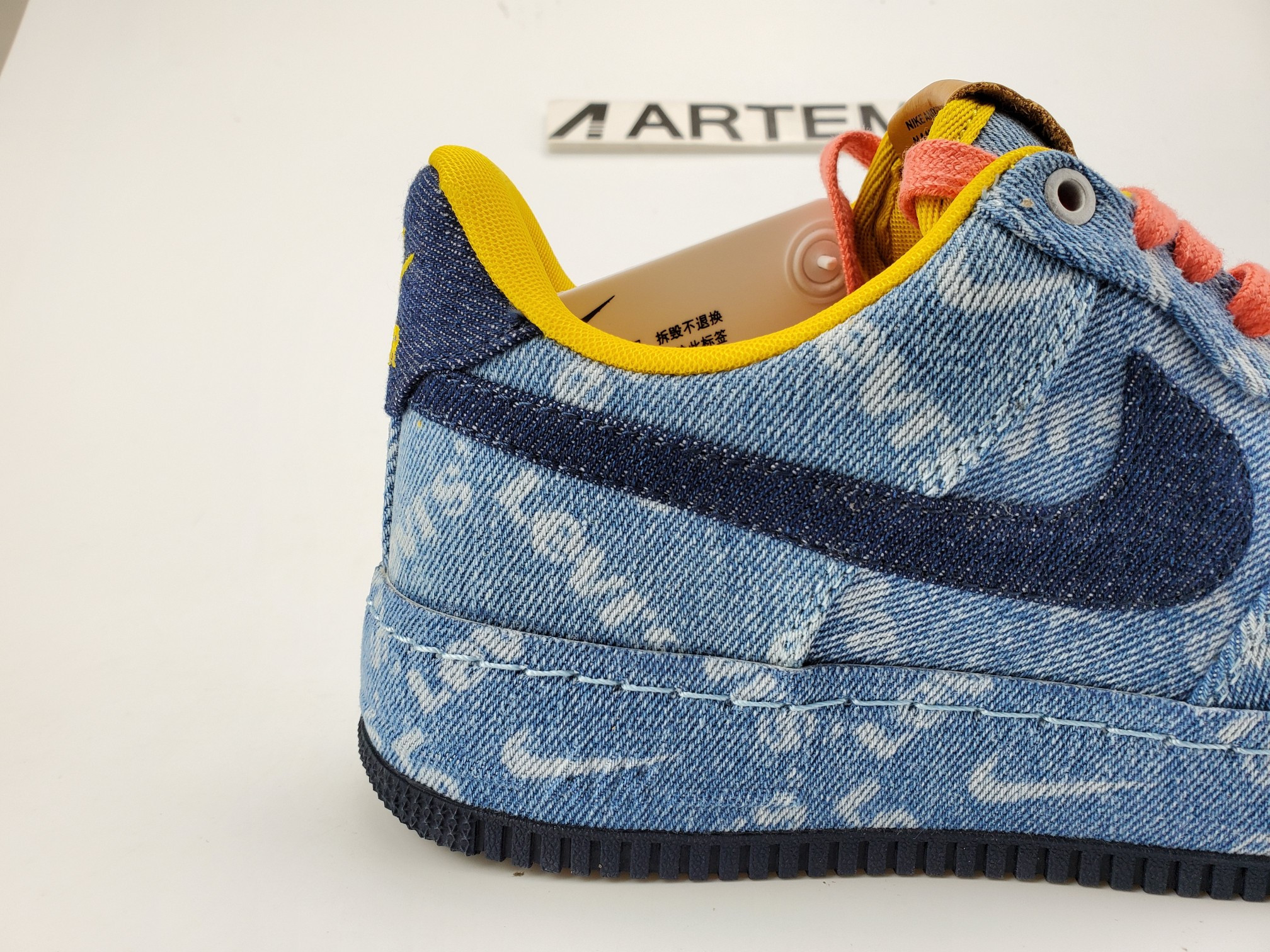 Air Force 1 Low Levi