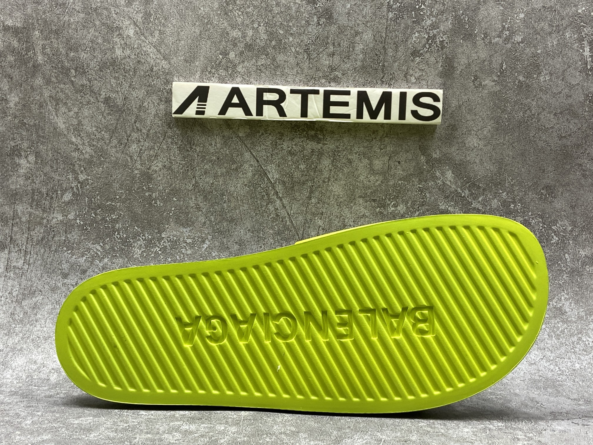 Balenciga Pool Slide Lime