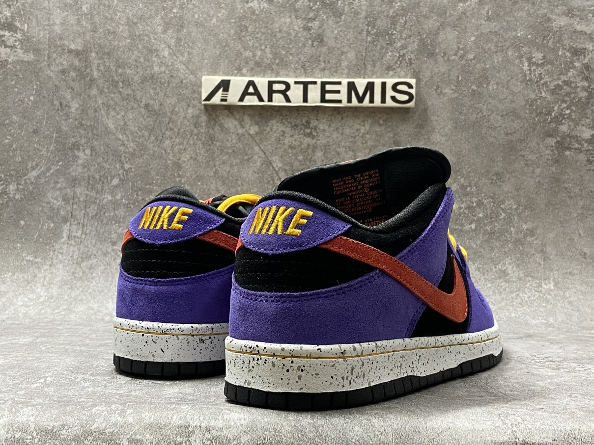Nike SB Dunk Low “ACG Terra”