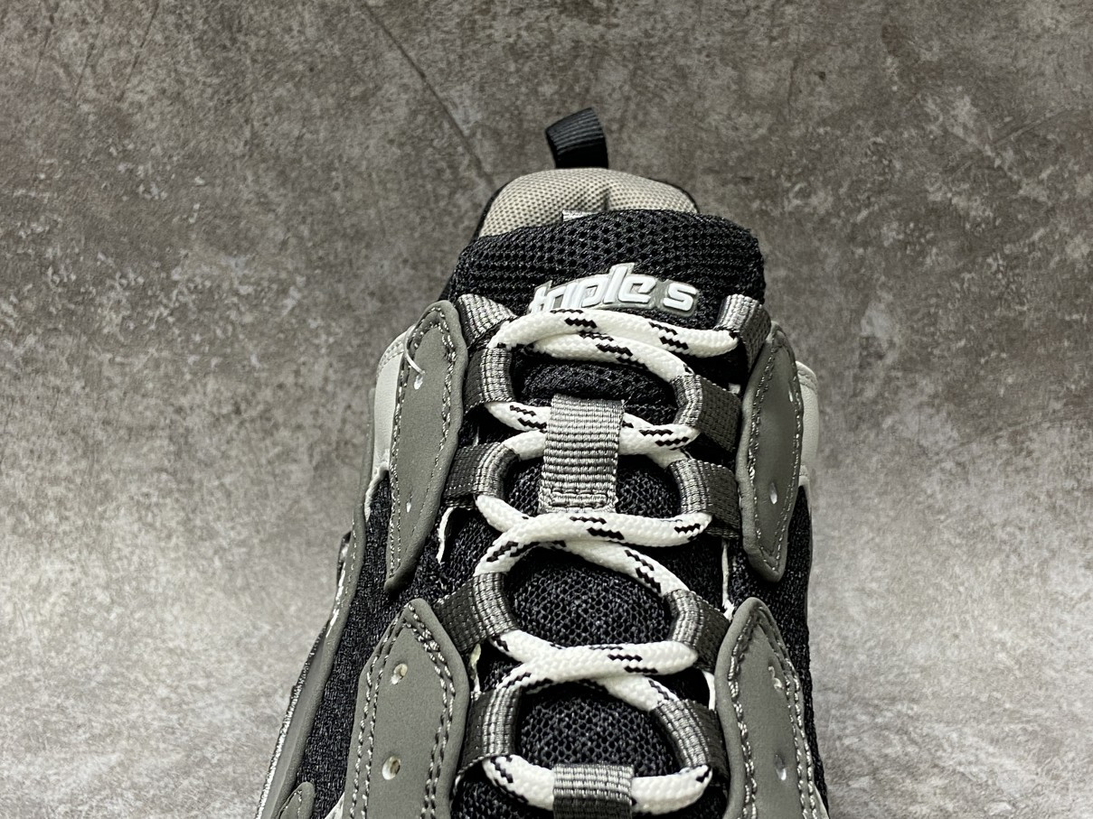 Balenciga Triple S Honey Comb Grey Sliver