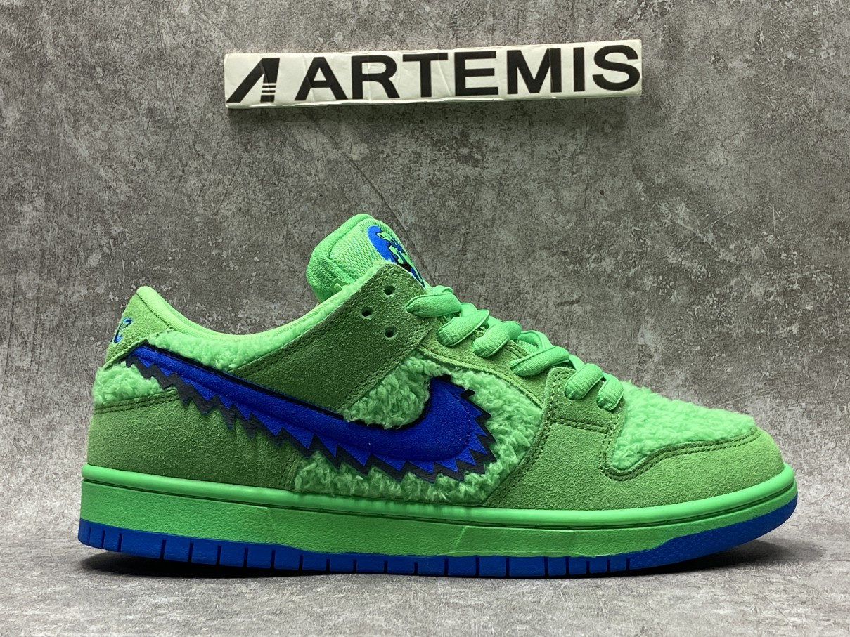 Grateful Dead x Nike SB Dunk Low Green Bear
