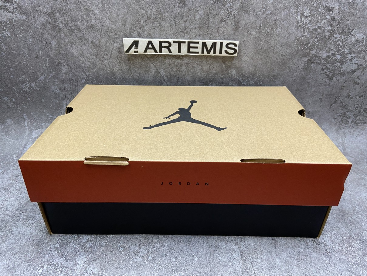 Air Jordan 12 Retro Black Dark Concord