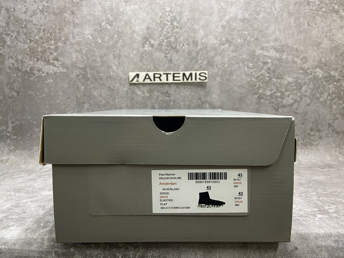 Balenciga Speed Graffiti Trainers White Black Logo