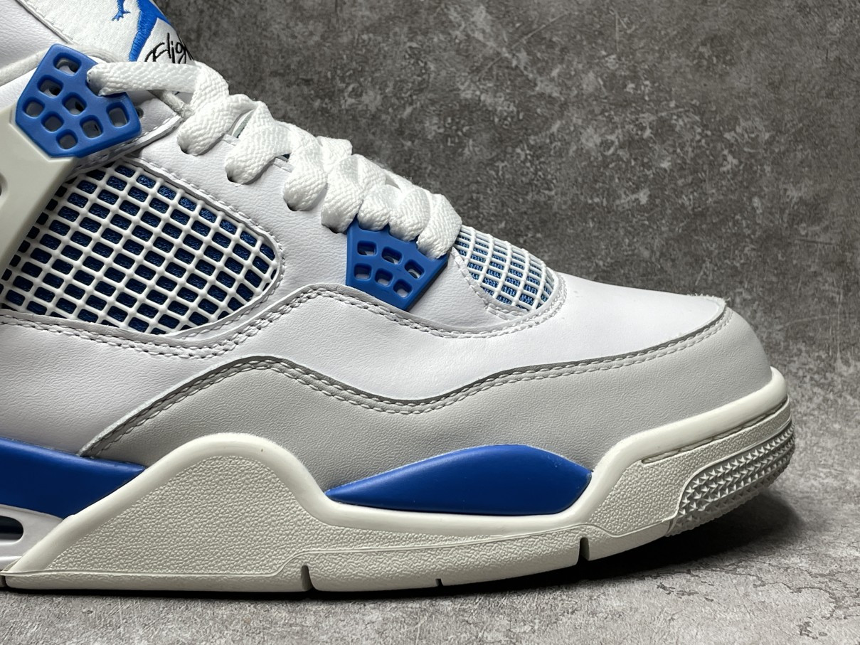 Air Jordan 4 Retro Military Blue