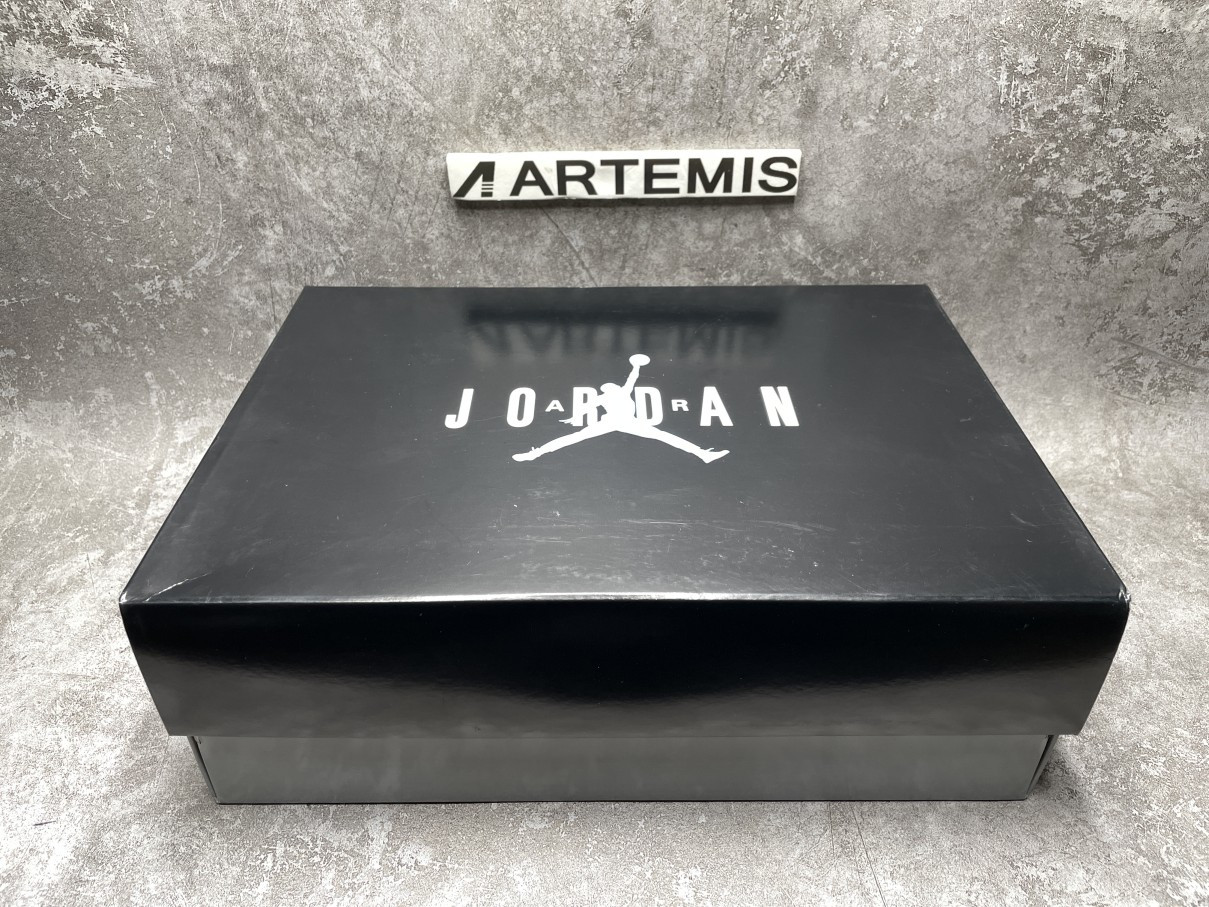 Air Jordan 11 Retro Low Legend Blue