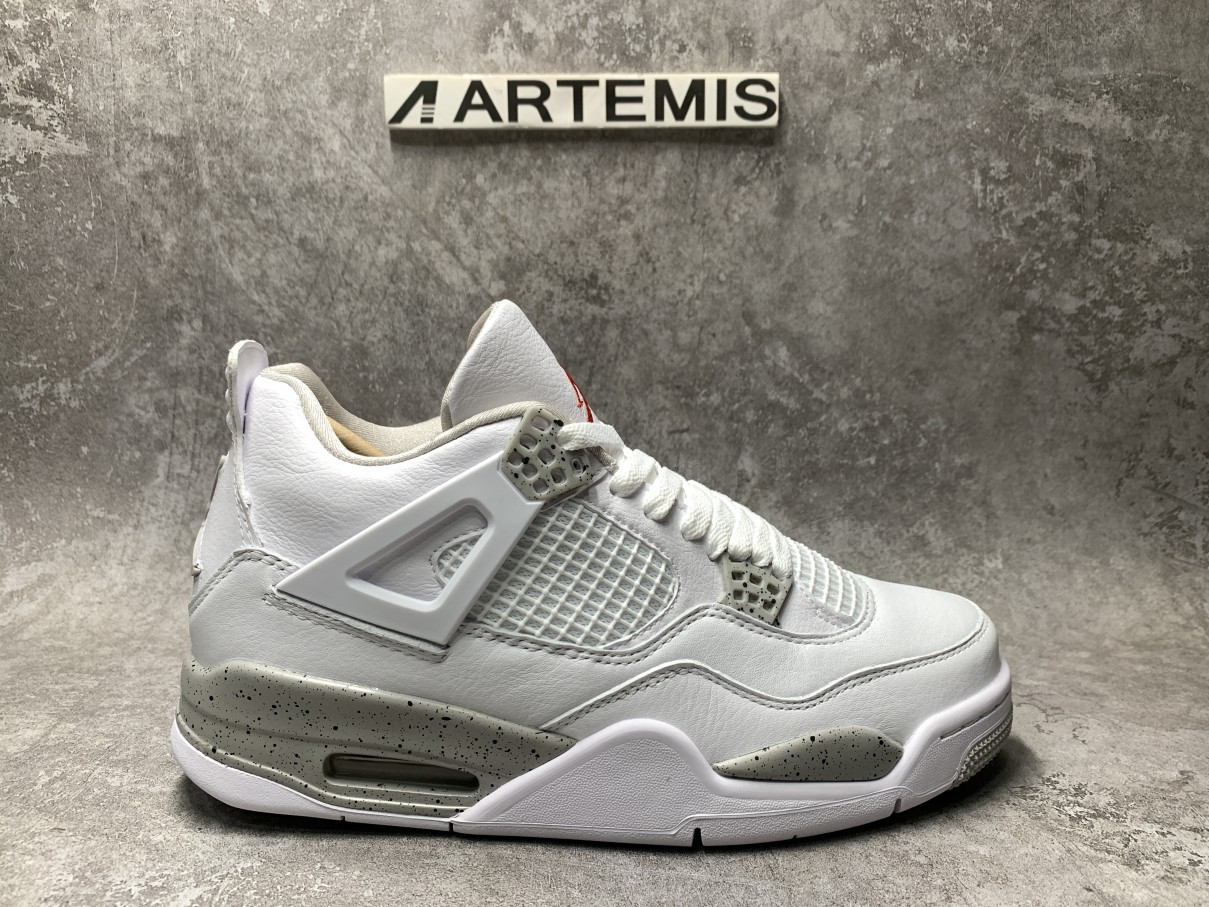 Air Jordan 4 Retro White Oreo