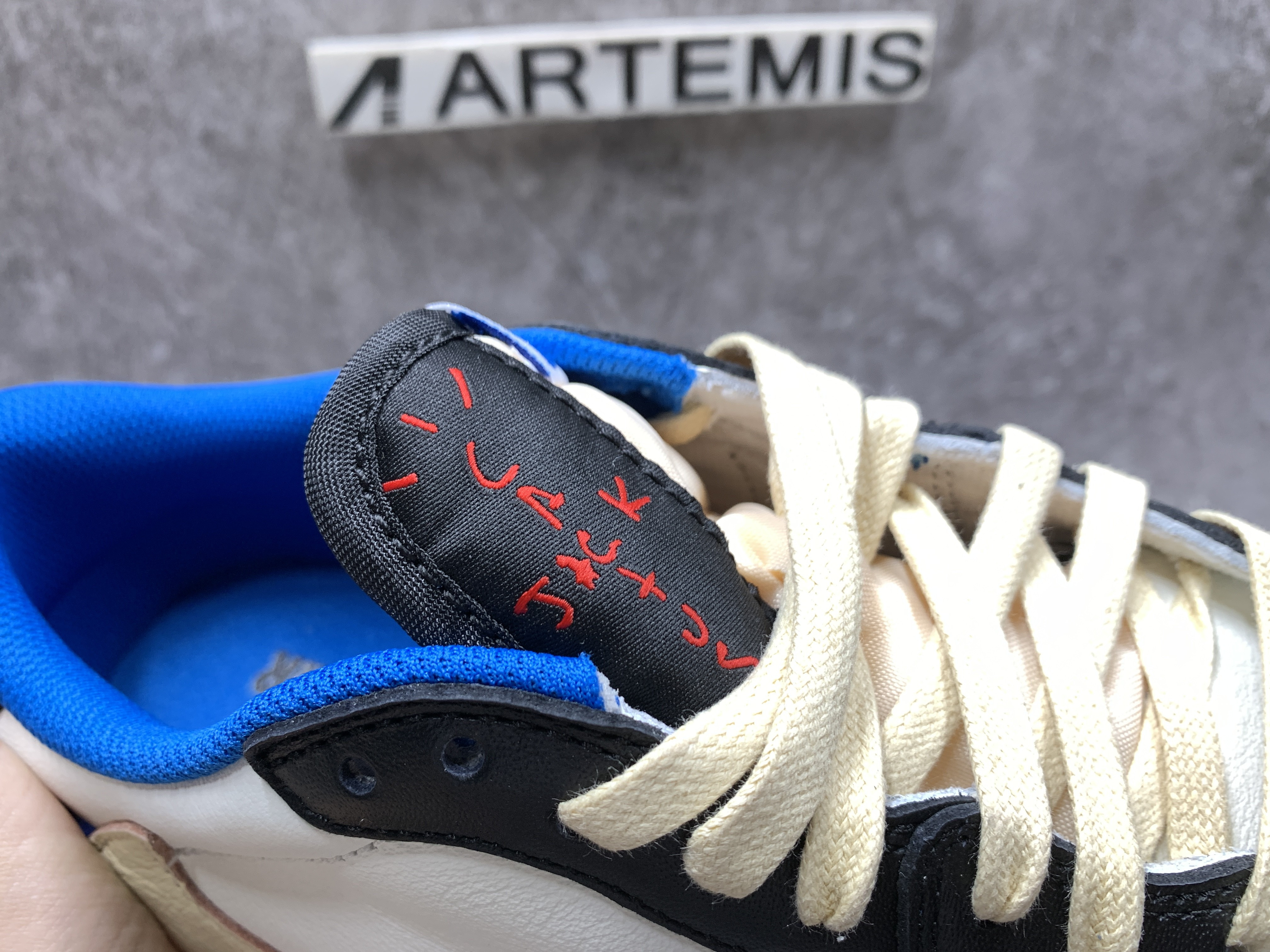 Air Jordan 1 Low Fragment Design x Travis Scott