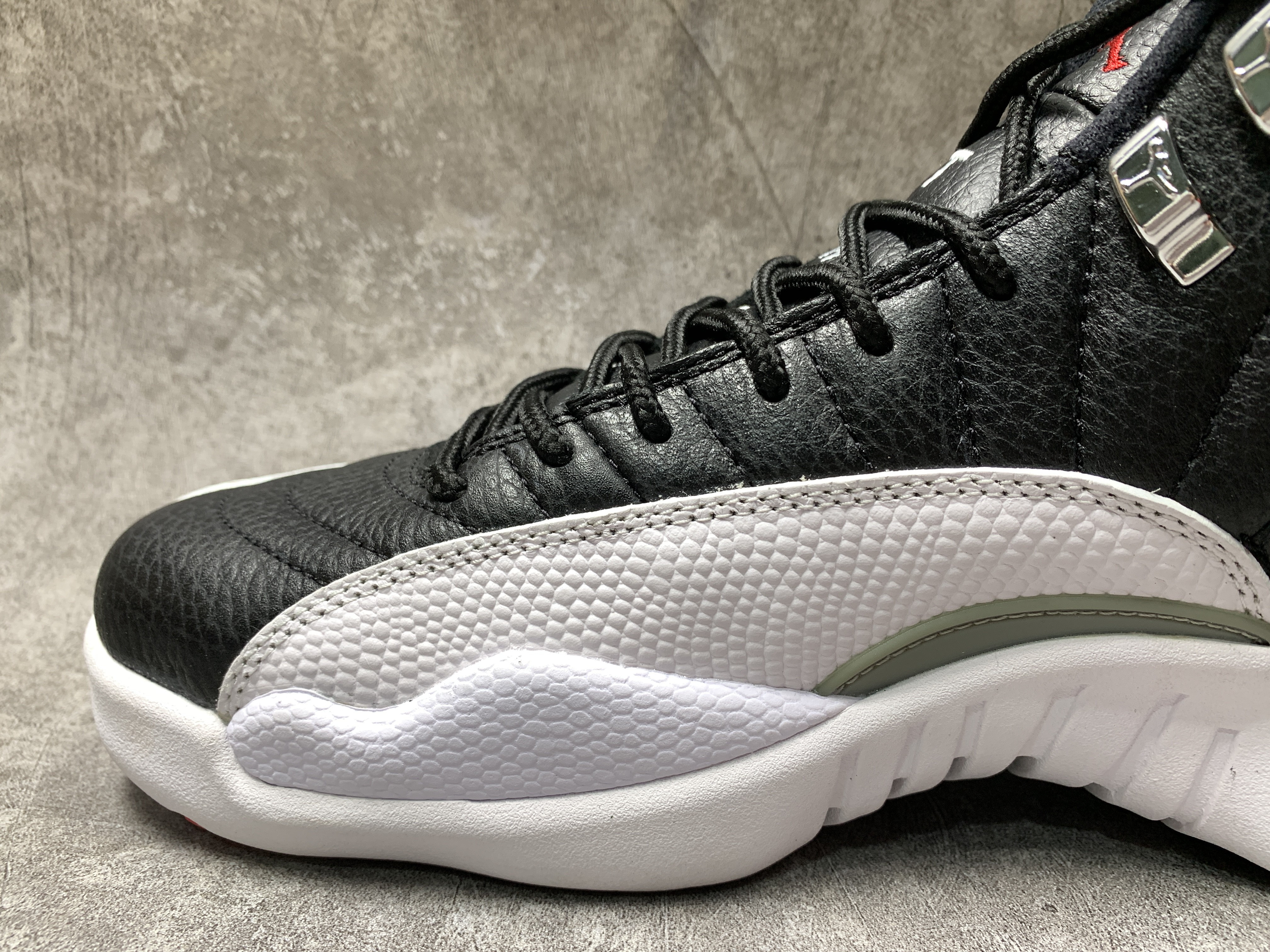 Air Jordan 12 Retro Playoff 2012