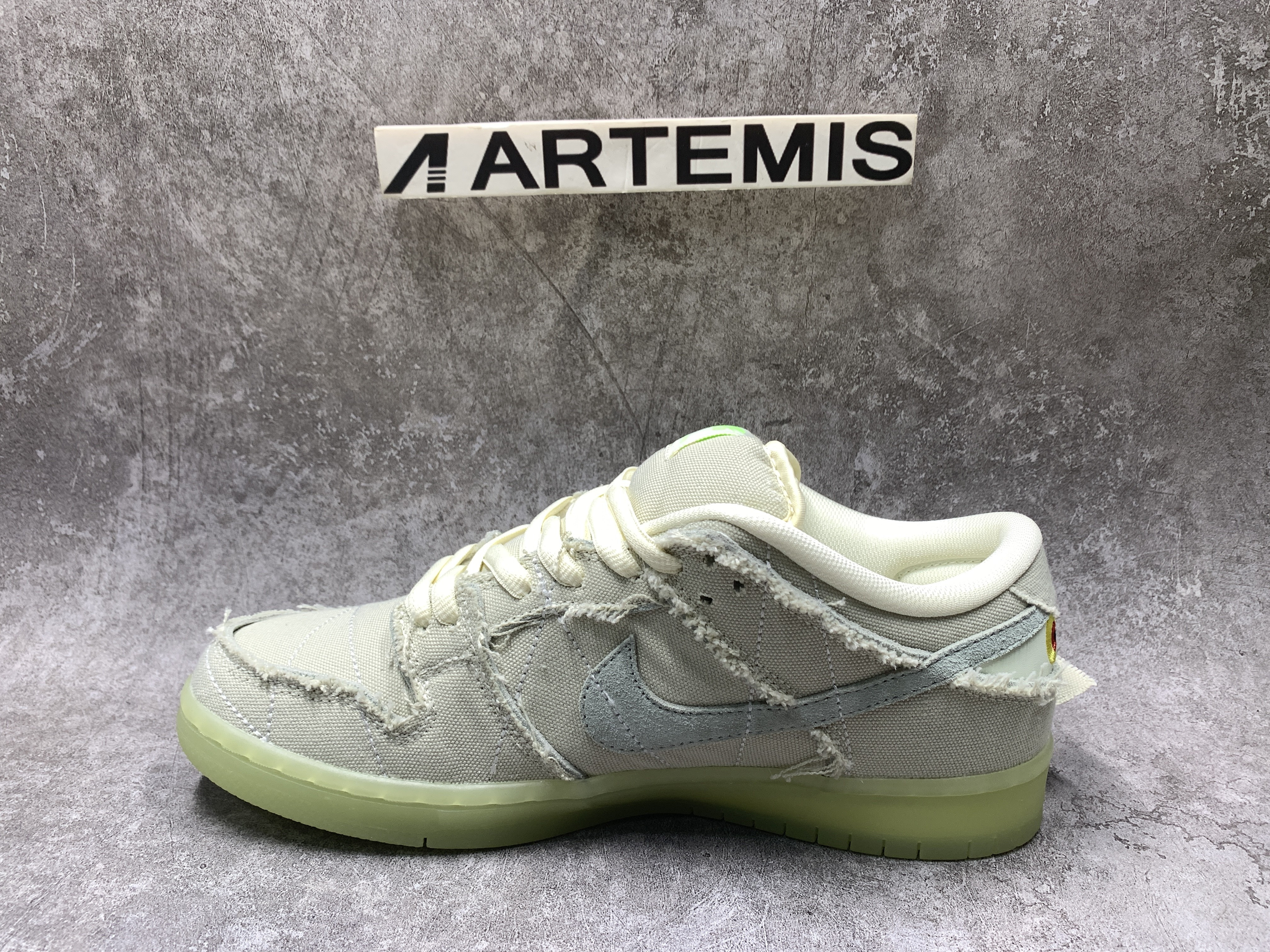 Nike SB Dunk Low Mummy