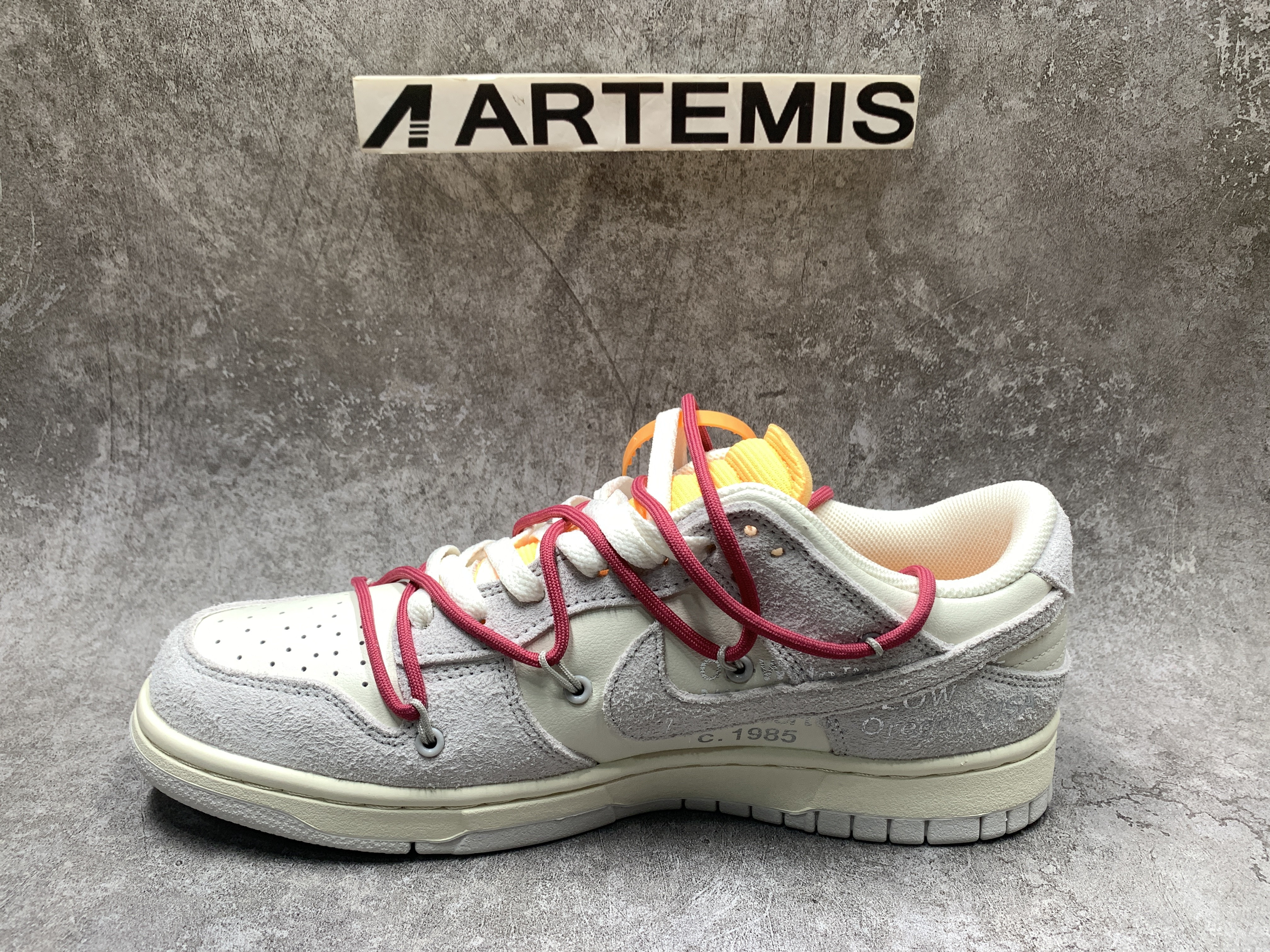 Off-White x Dunk Low Lot 35 of 50