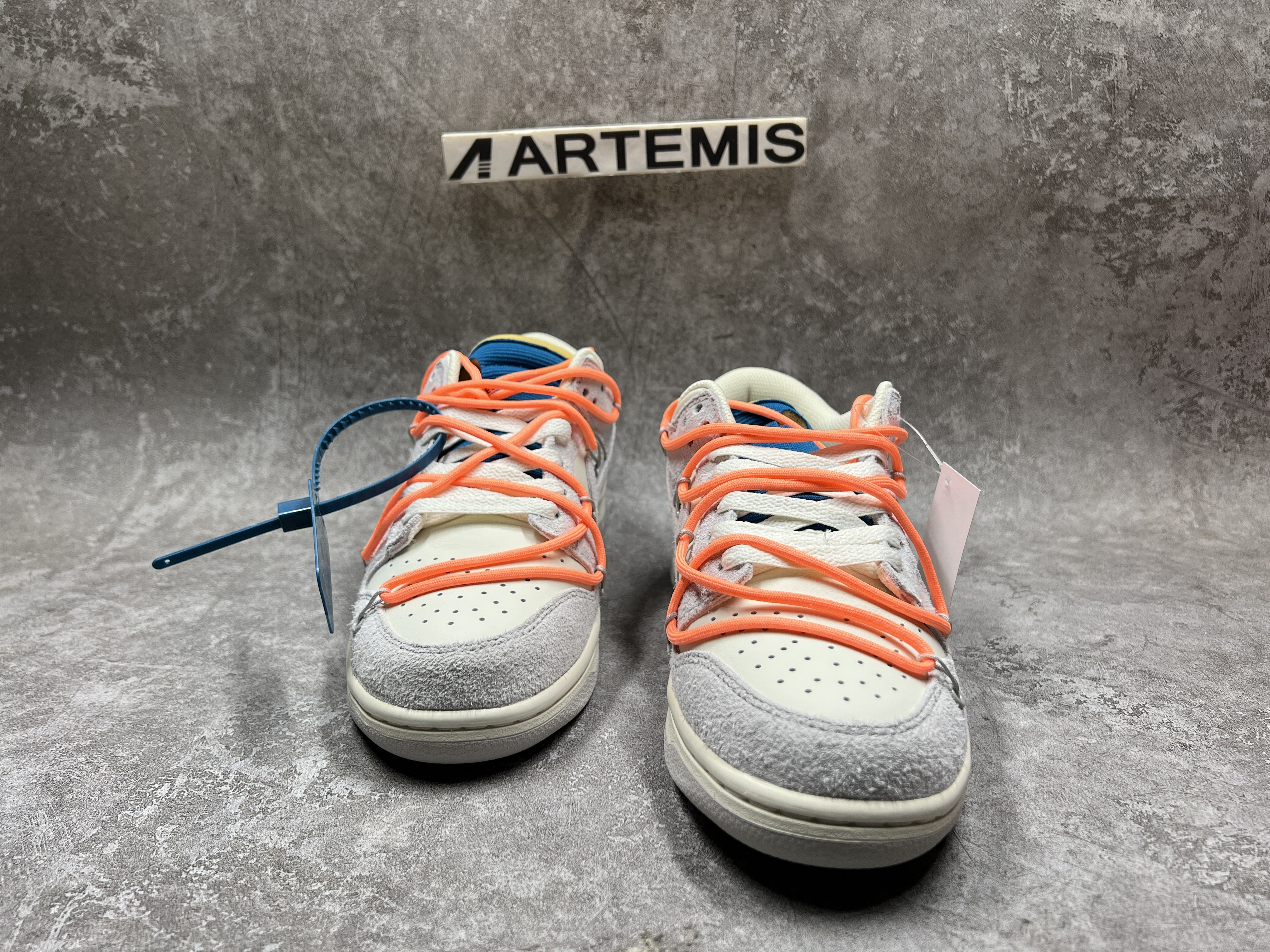 Nike Dunk Low Off-White Lot 19