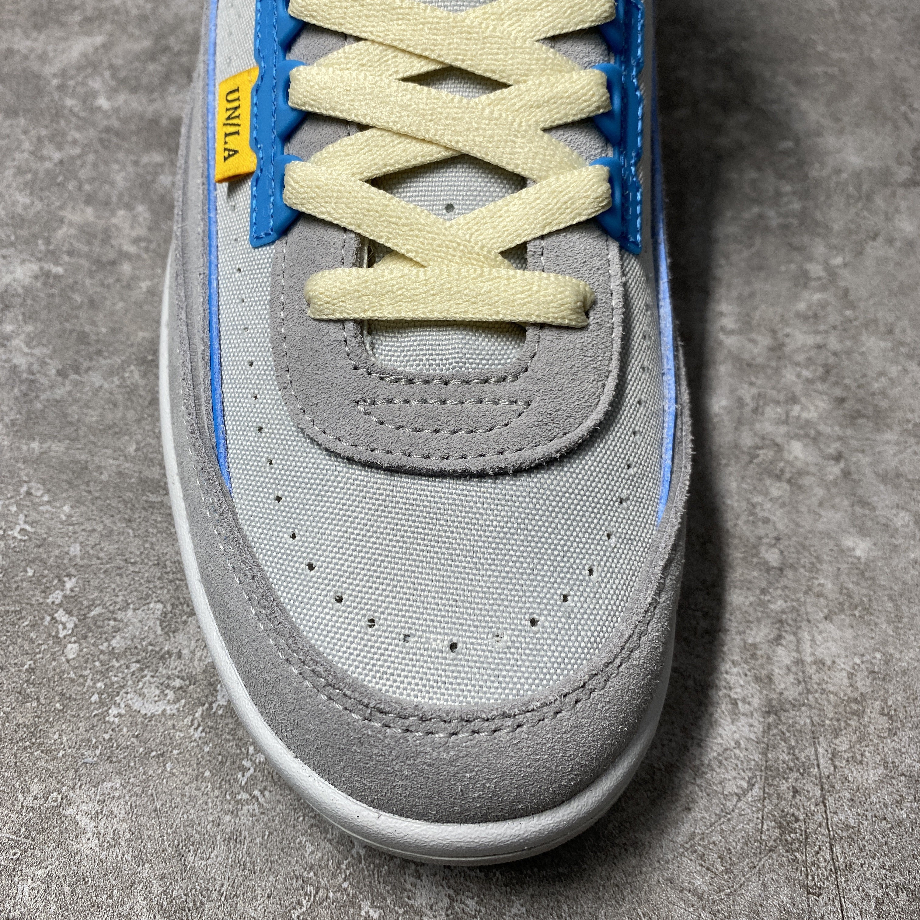Air Jordan 2 Retro Union Grey Fog