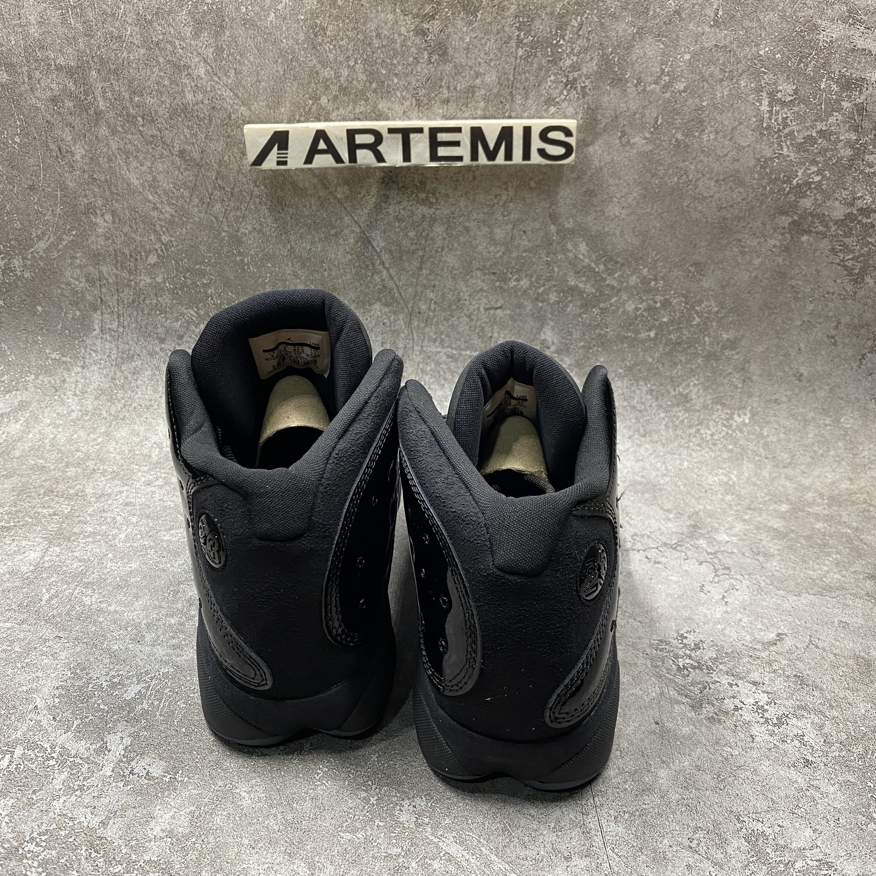 Air Jordan 13 Retro Cap and Gown