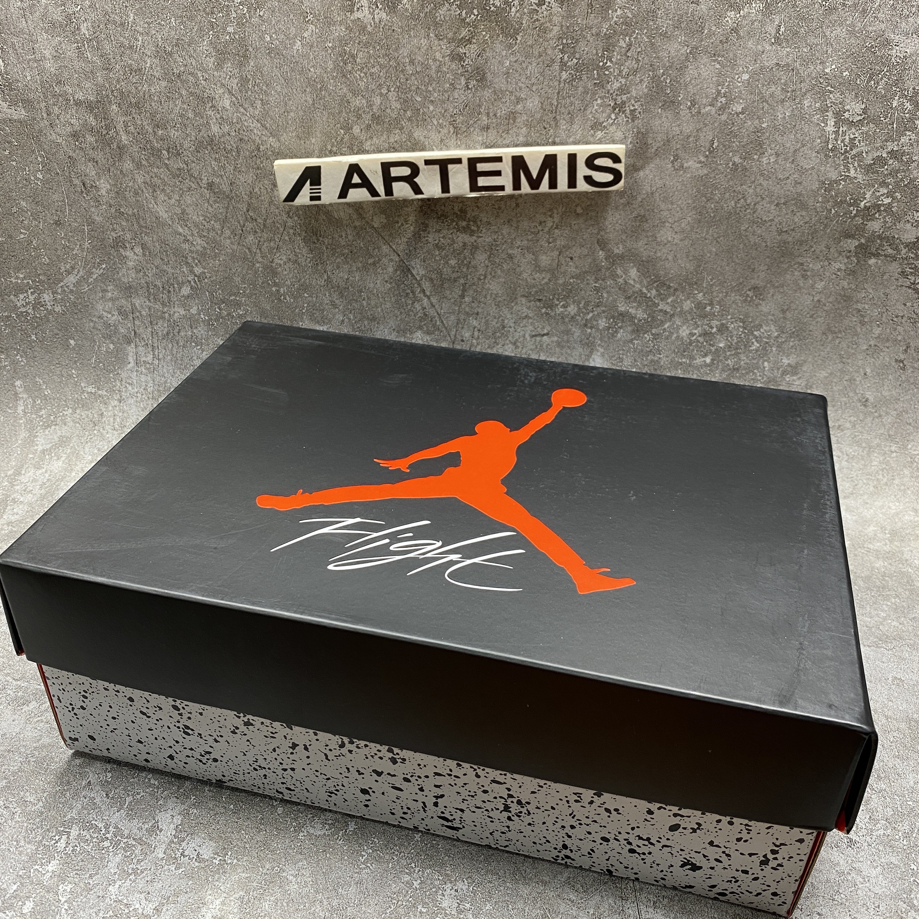 Air Jordan 4 Retro Fossil